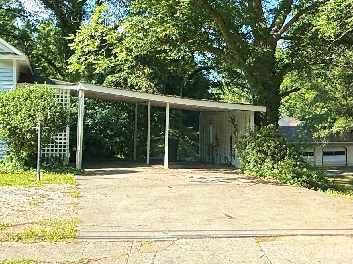 508 Chesterfield Avenue Property Photo 6
