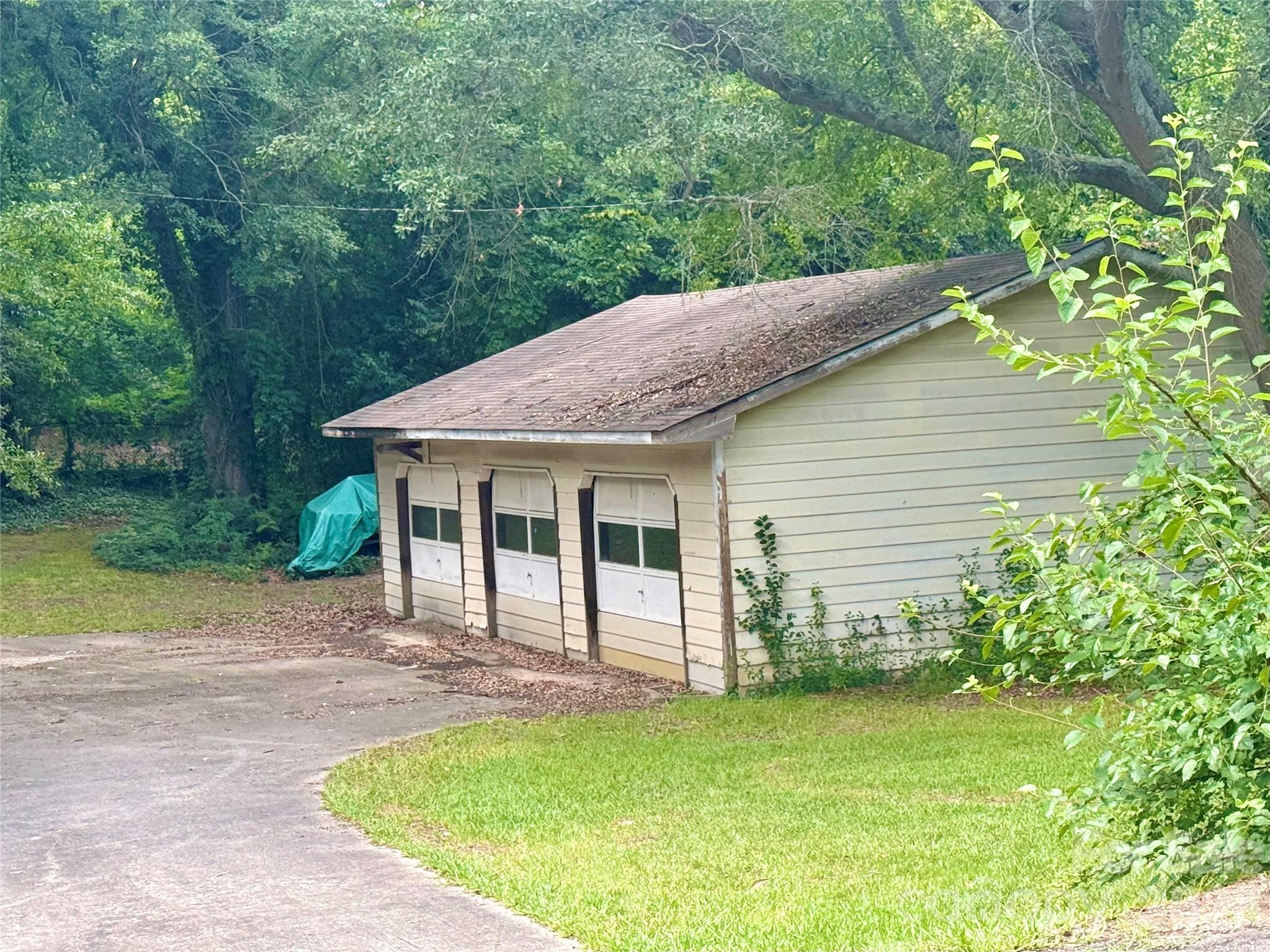 508 Chesterfield Avenue Property Photo 8