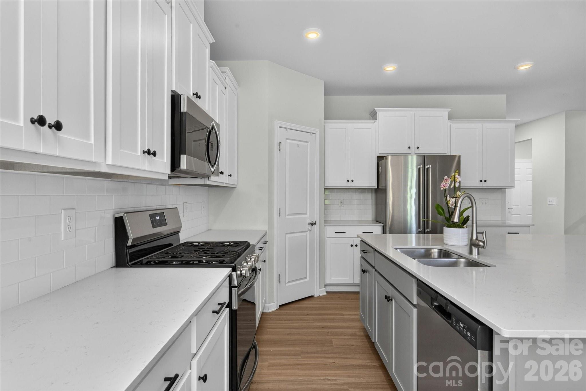 14016 Southbridge Forest Drive Property Photo 16