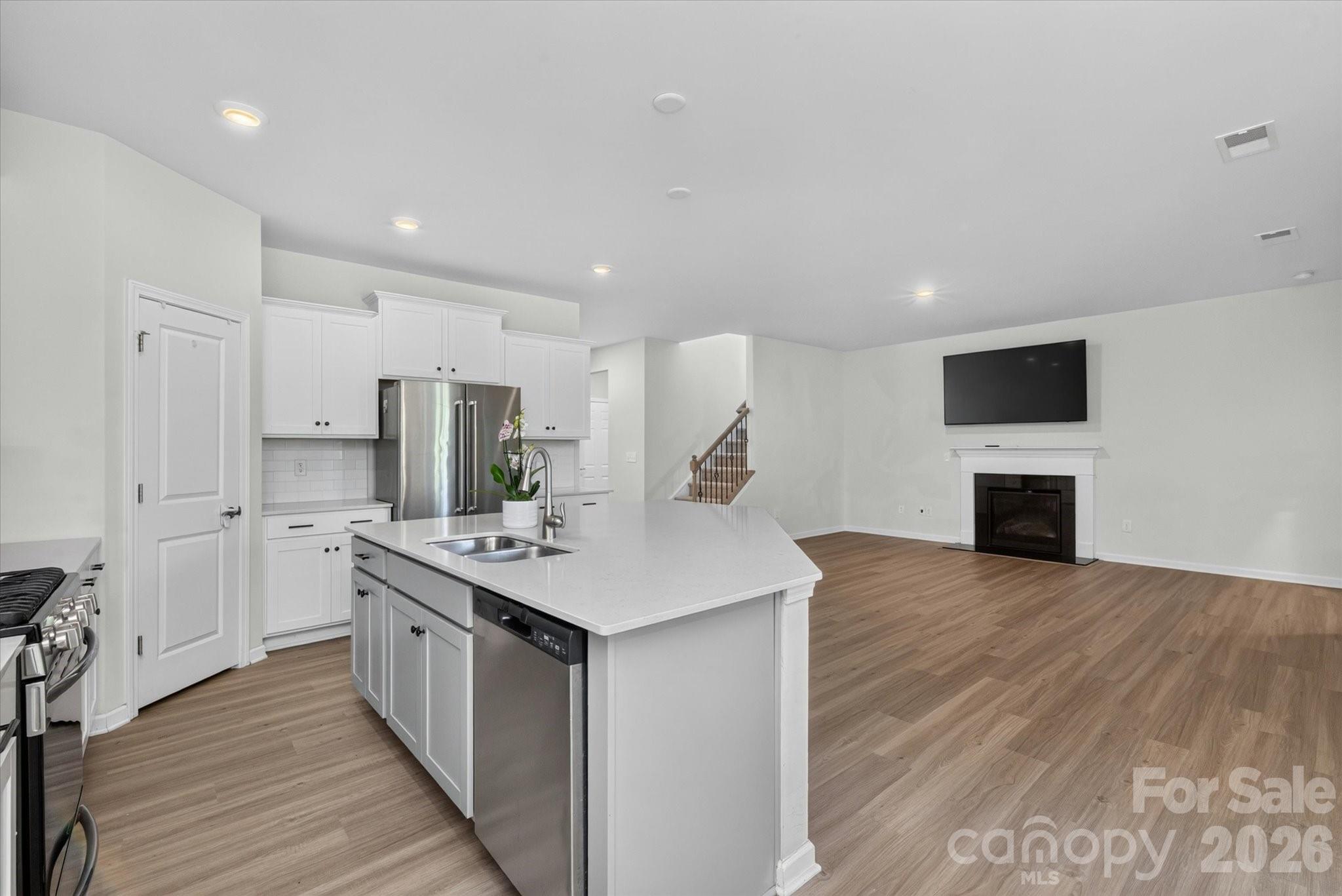14016 Southbridge Forest Drive Property Photo 17