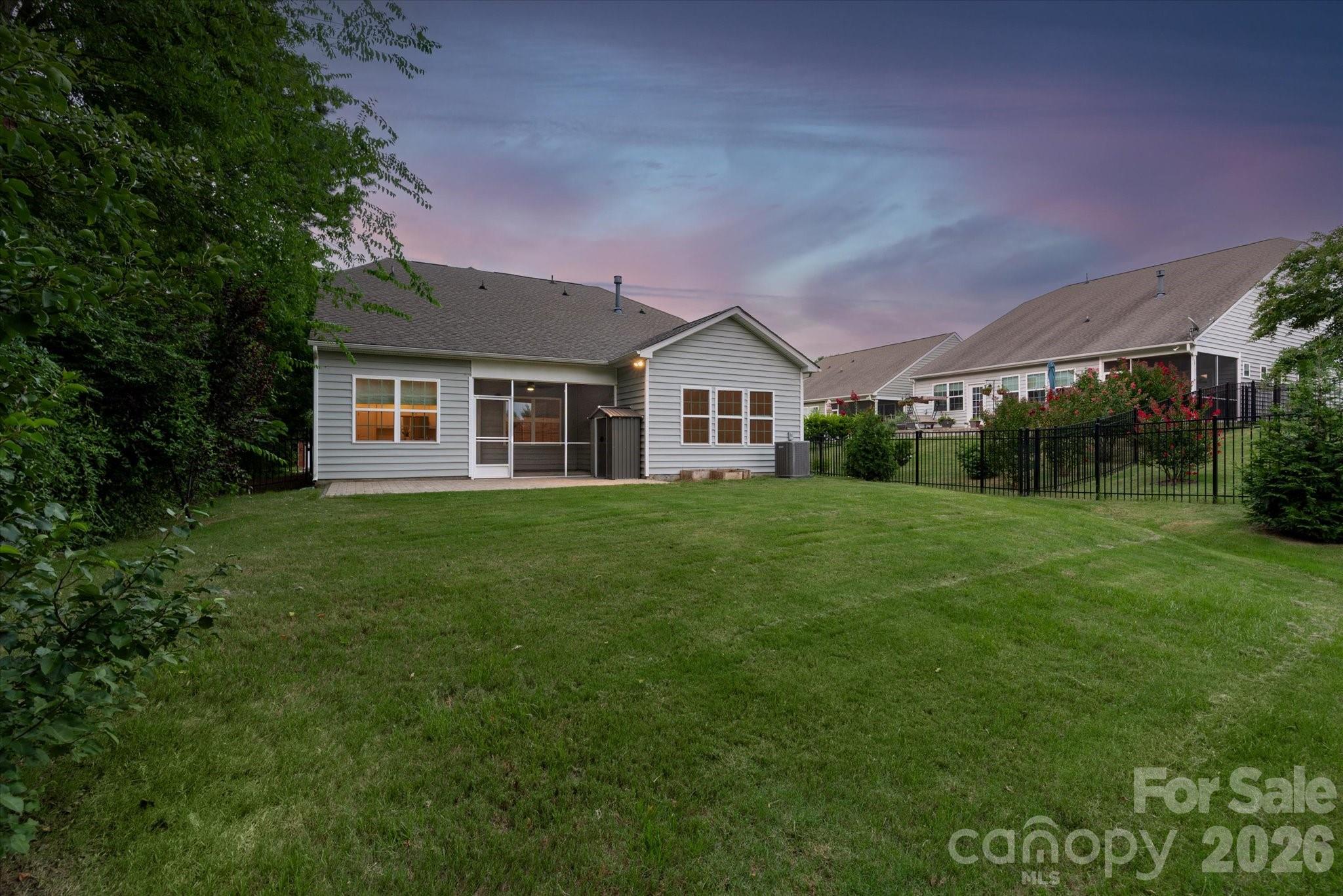 14016 Southbridge Forest Drive Property Photo 38
