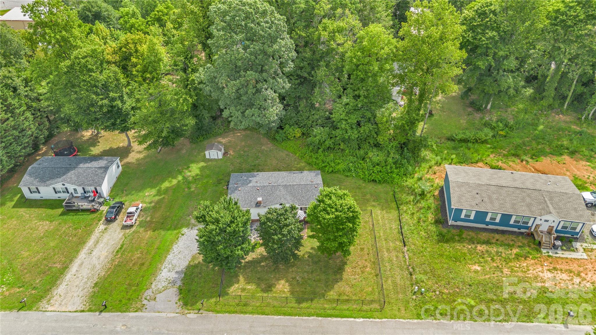 126 Samuel Circle Property Photo 2