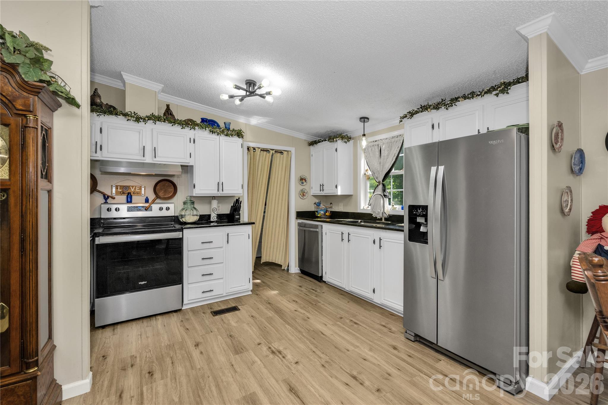 126 Samuel Circle Property Photo 9