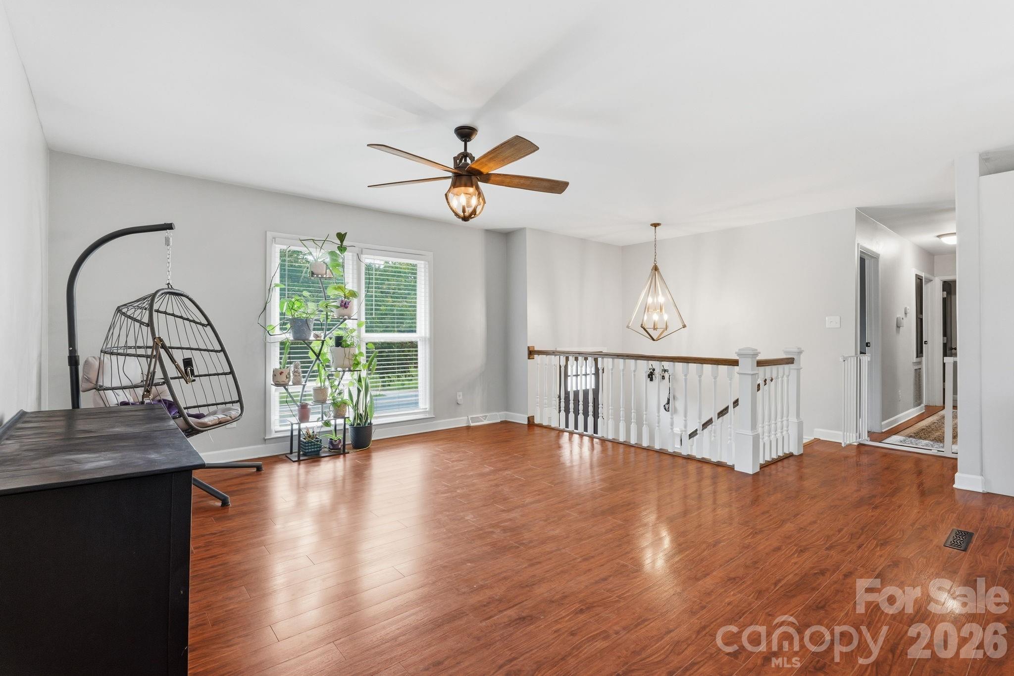 2080 South Point Road Property Photo 5