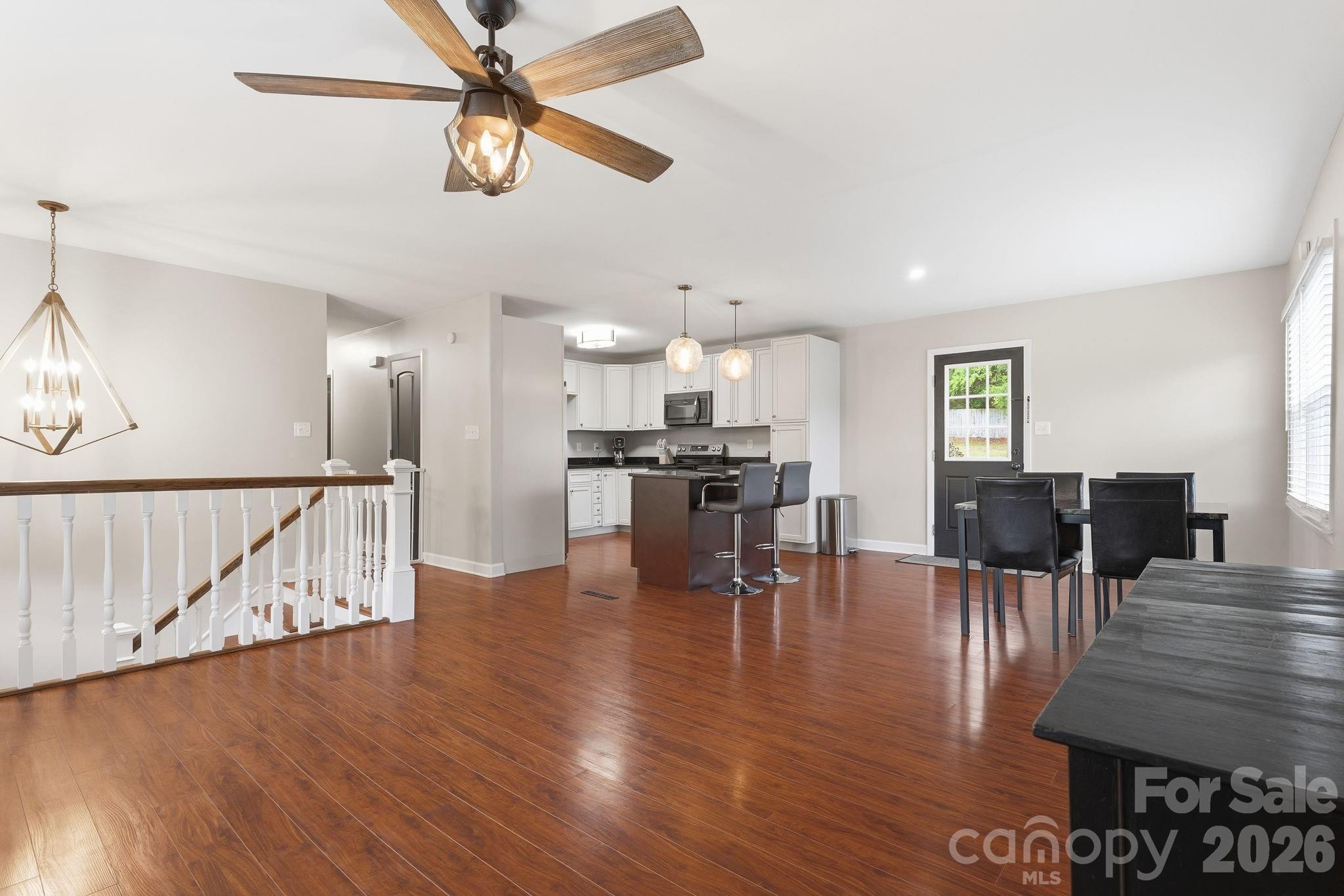 2080 South Point Road Property Photo 6