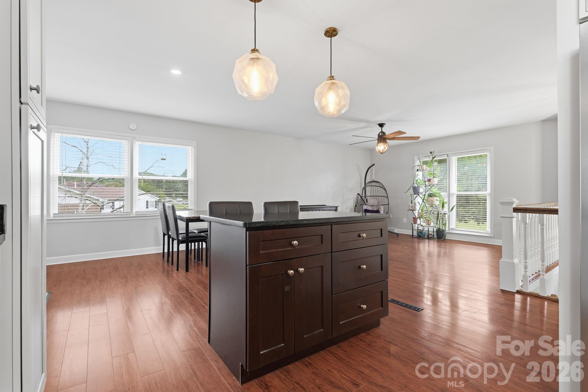 2080 South Point Road Property Photo 11