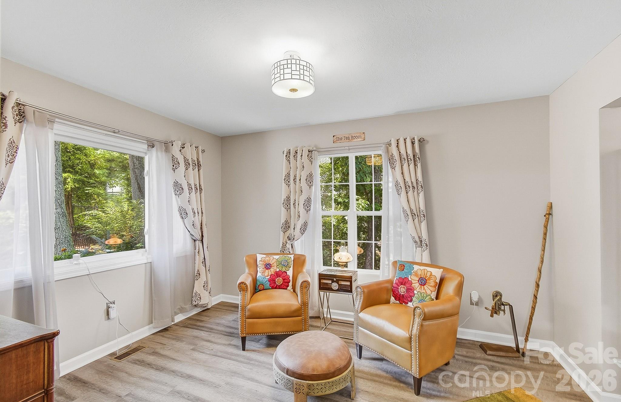 28 Secretariat Drive Property Photo 14