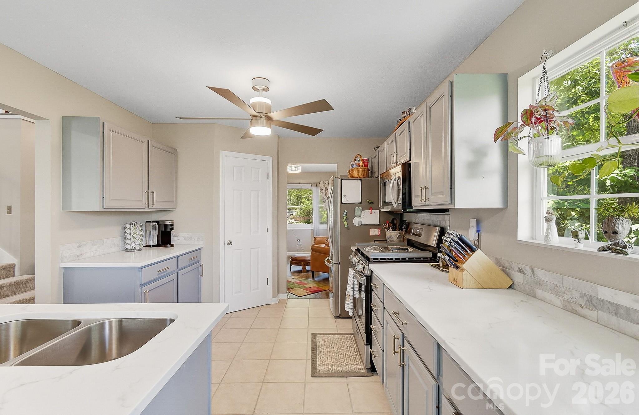 28 Secretariat Drive Property Photo 23