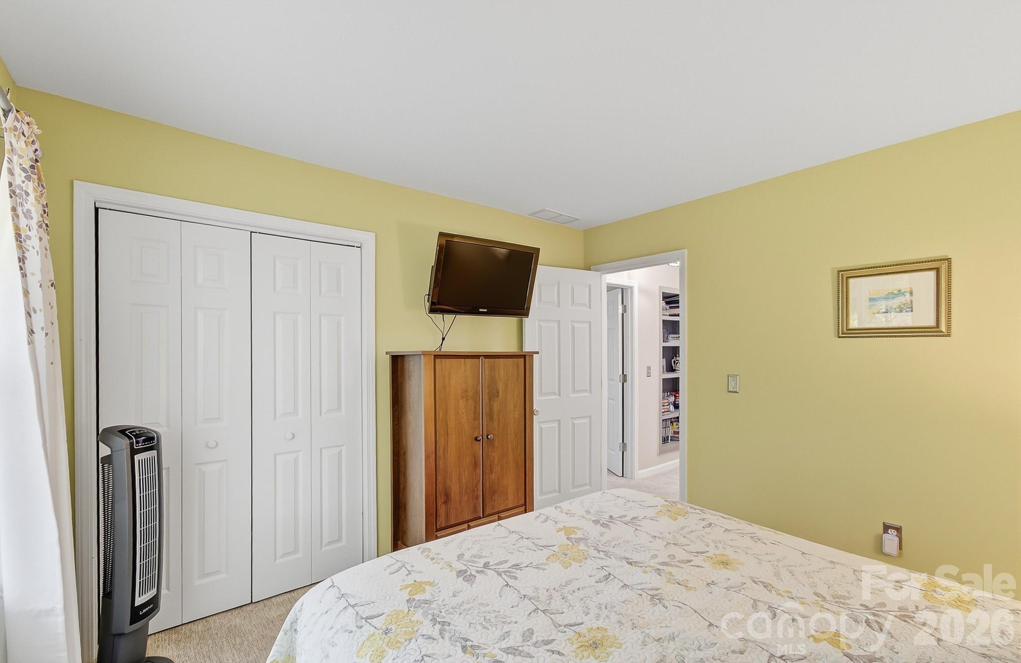 28 Secretariat Drive Property Photo 40