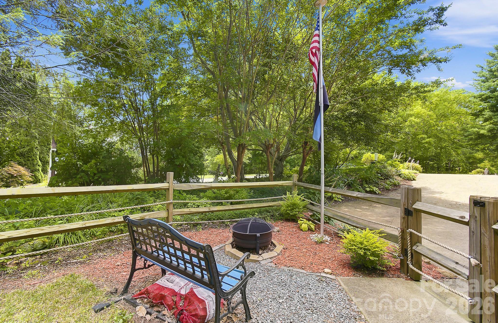 28 Secretariat Drive Property Photo 46