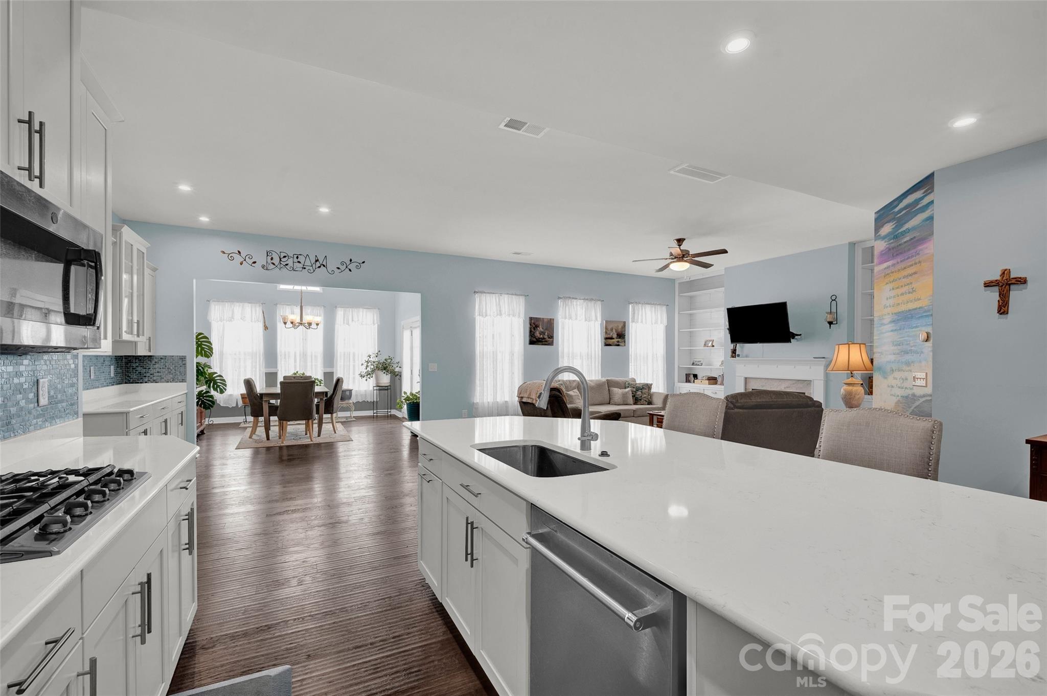 11216 Vanguard Parkway 395 Property Photo 11
