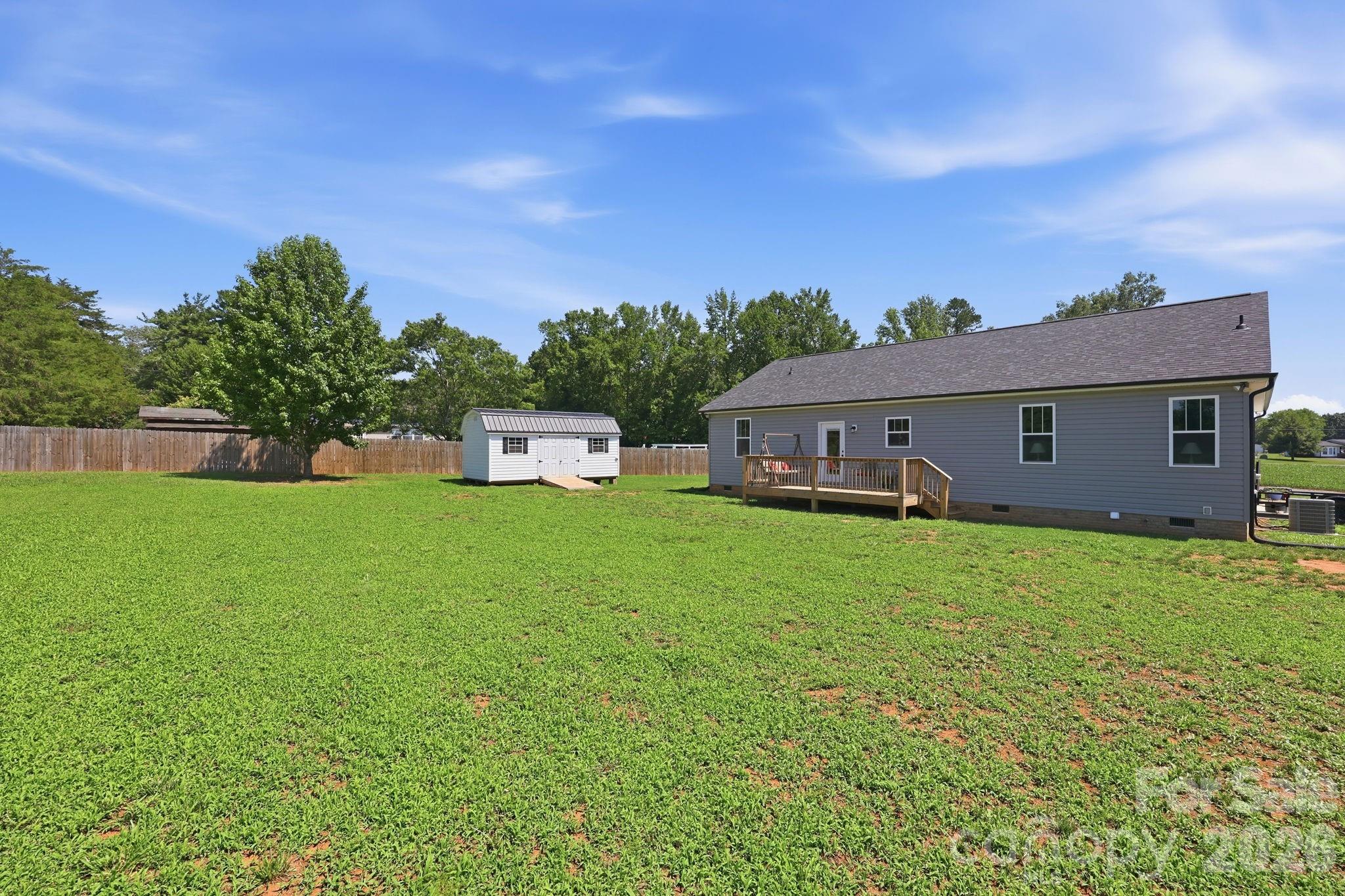 140 Smoke Lane Property Photo 35