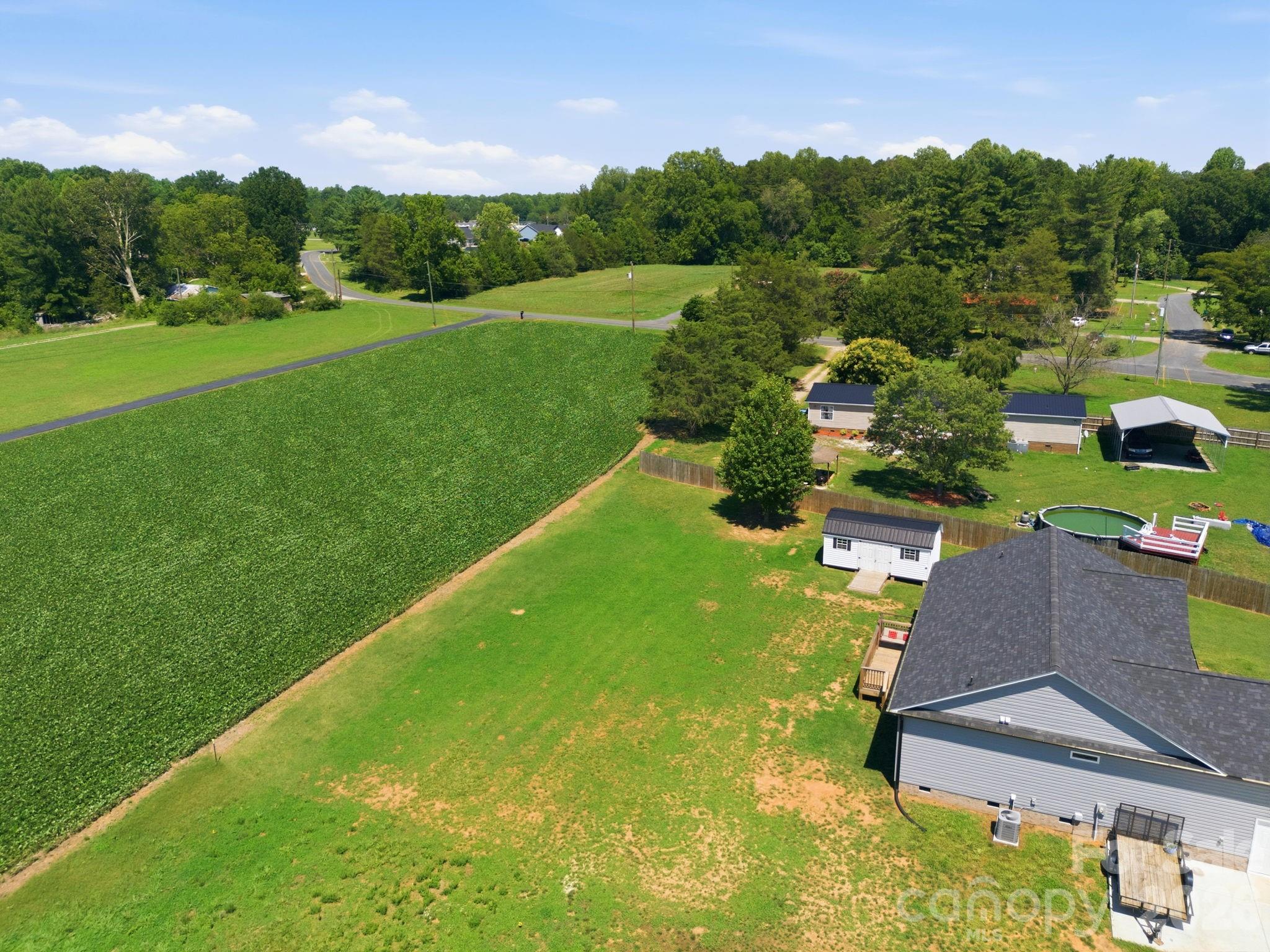 140 Smoke Lane Property Photo 39