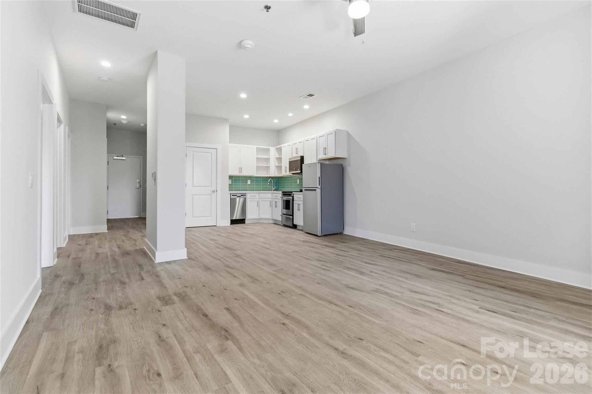 350 W Main Avenue 204 Property Photo 6