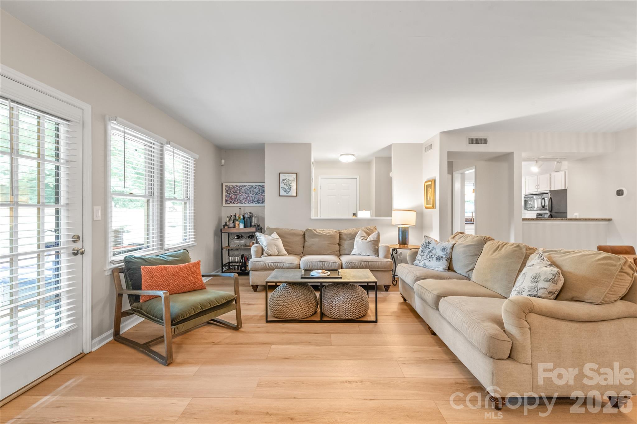 3538 Colony Crossing Drive Property Photo 6