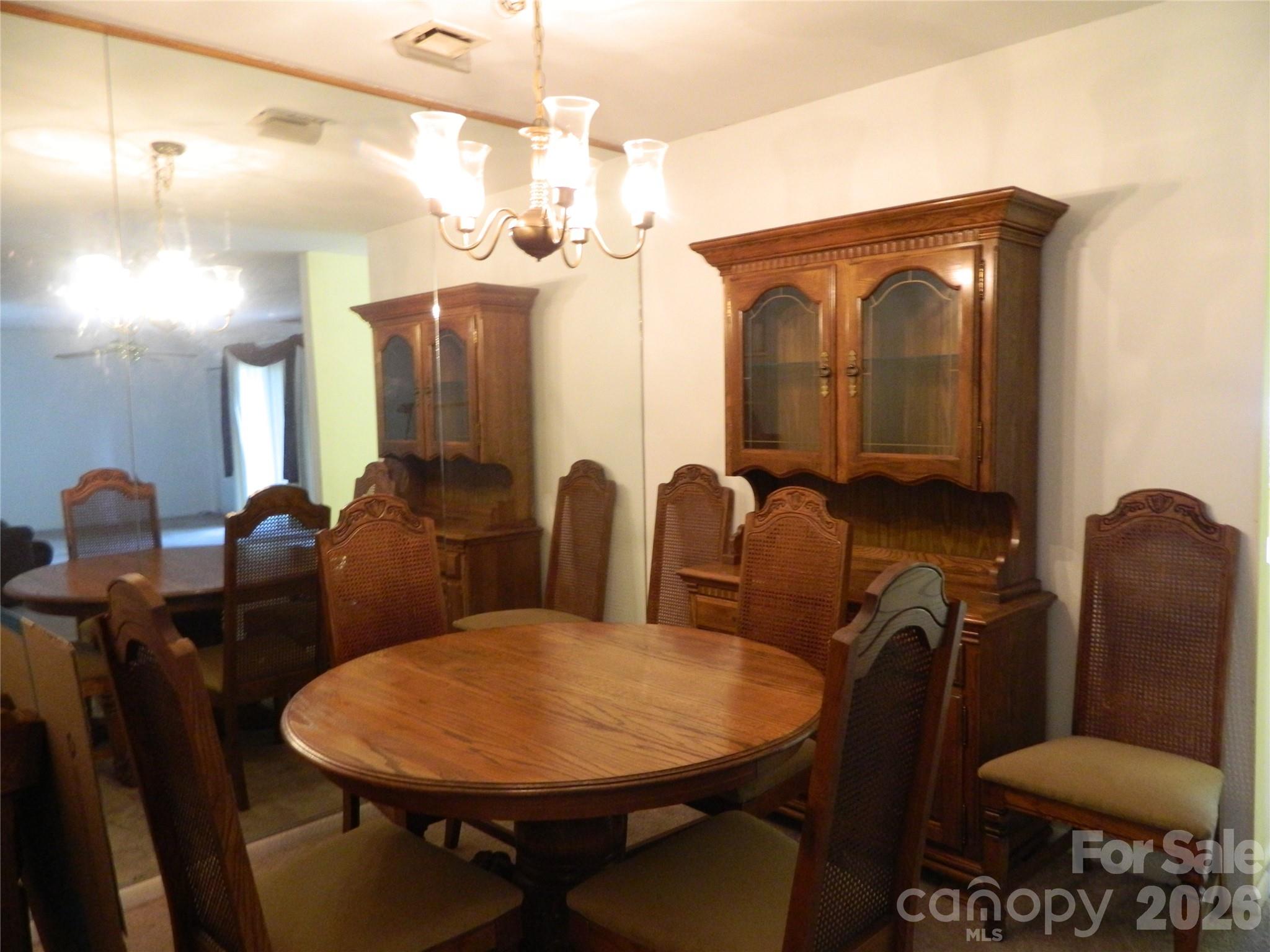 4902 Spring Lake Drive Property Photo 3