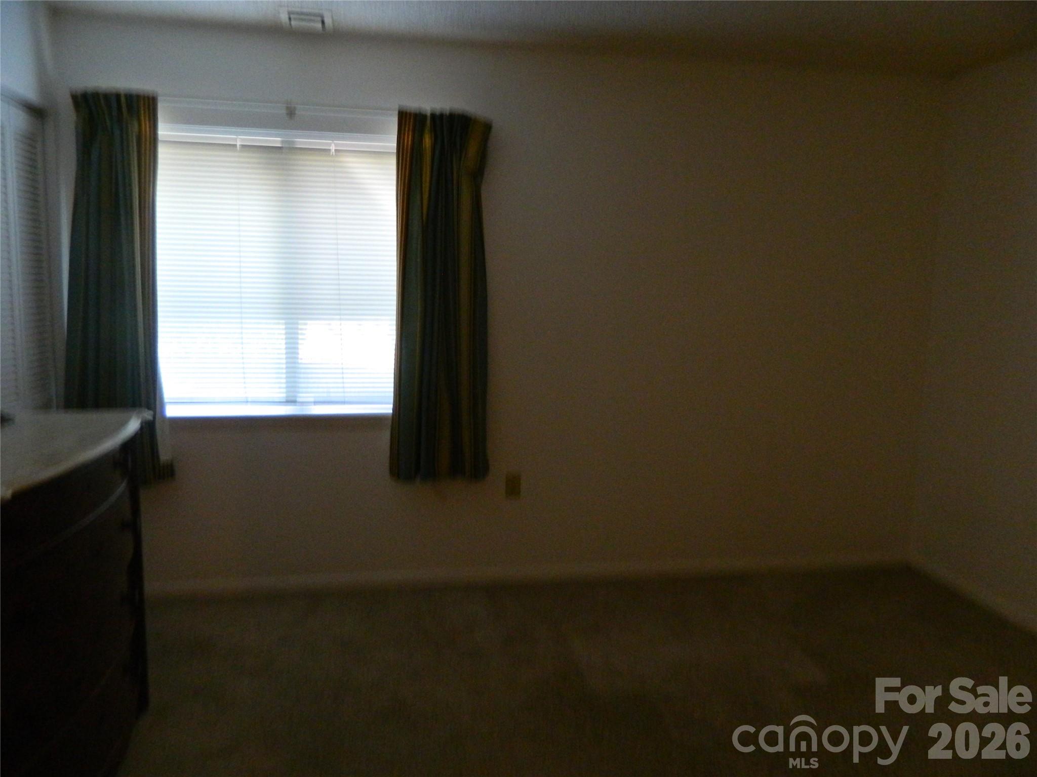 4902 Spring Lake Drive Property Photo 11