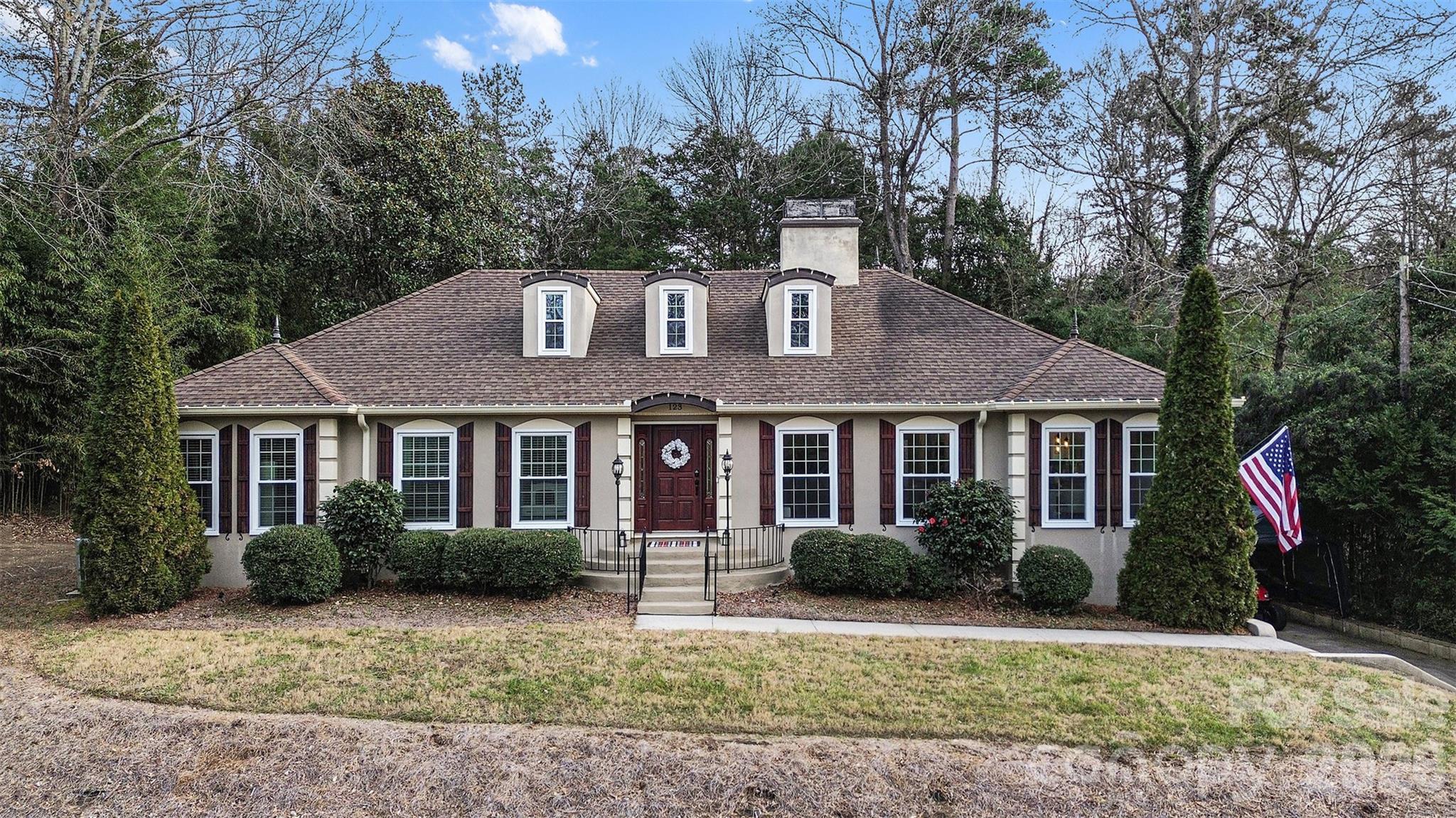 123 Old Bell Road