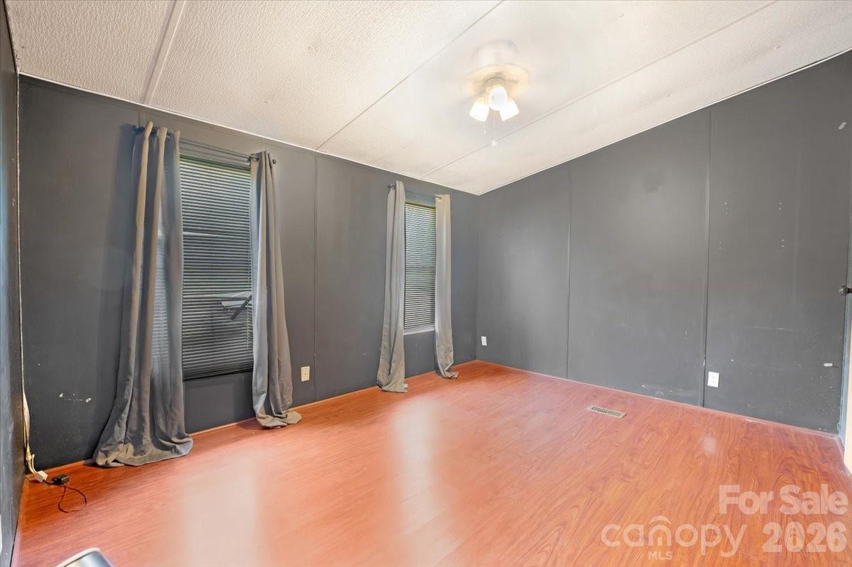 109 Maynard Avenue Property Photo 10