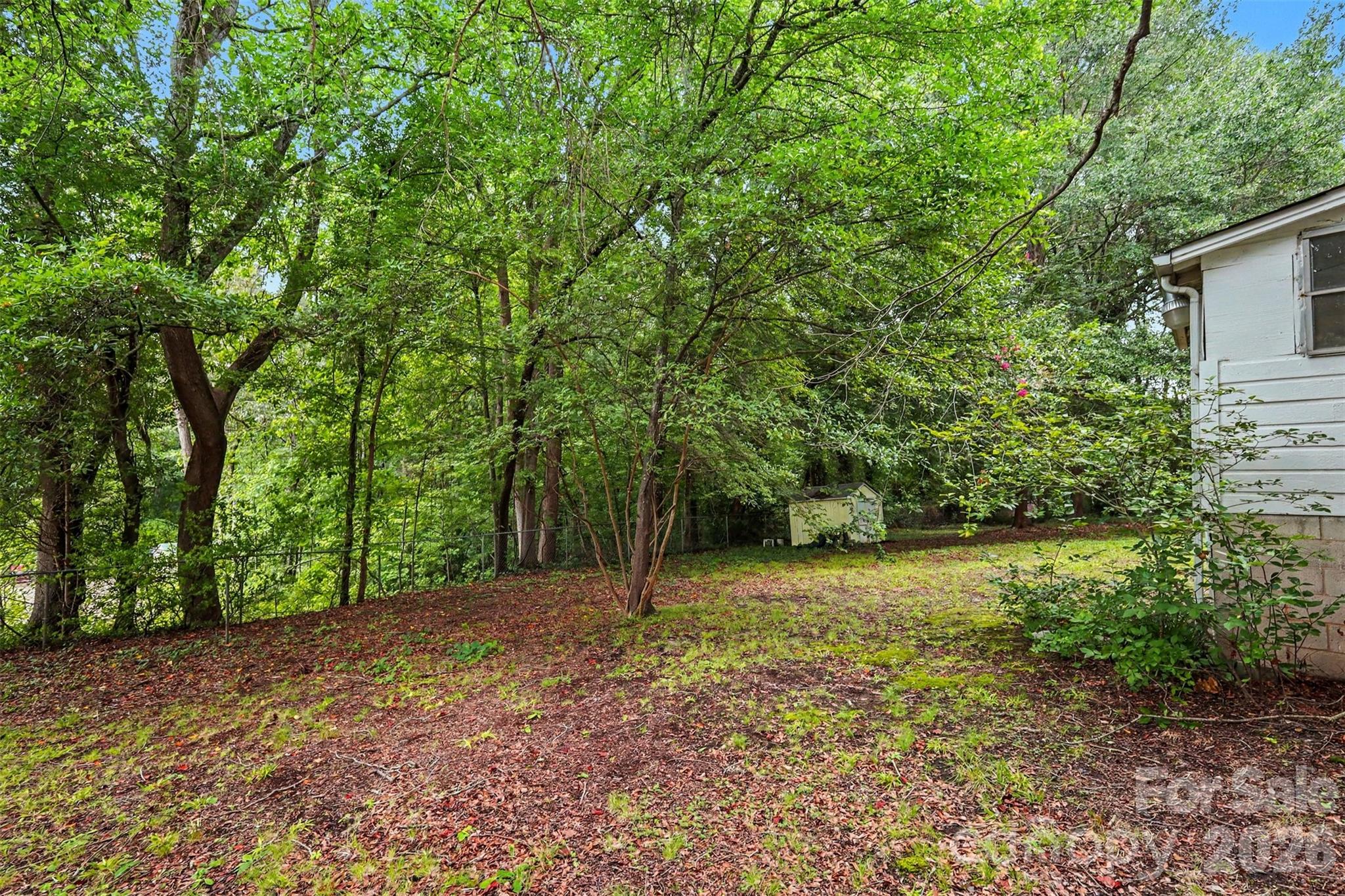 515 N Hill Street Property Photo 37