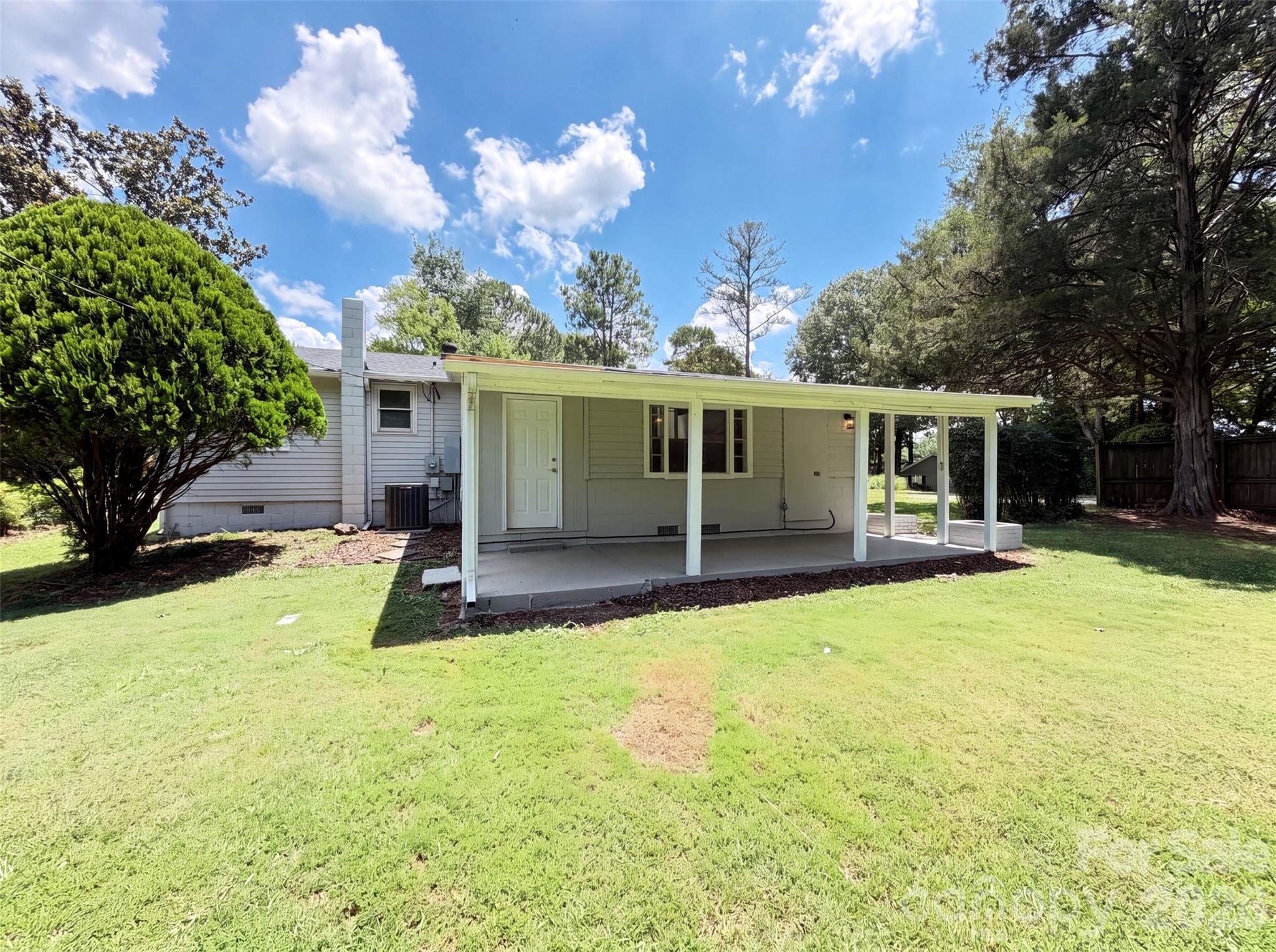 9801 Hannon Road Property Photo 5