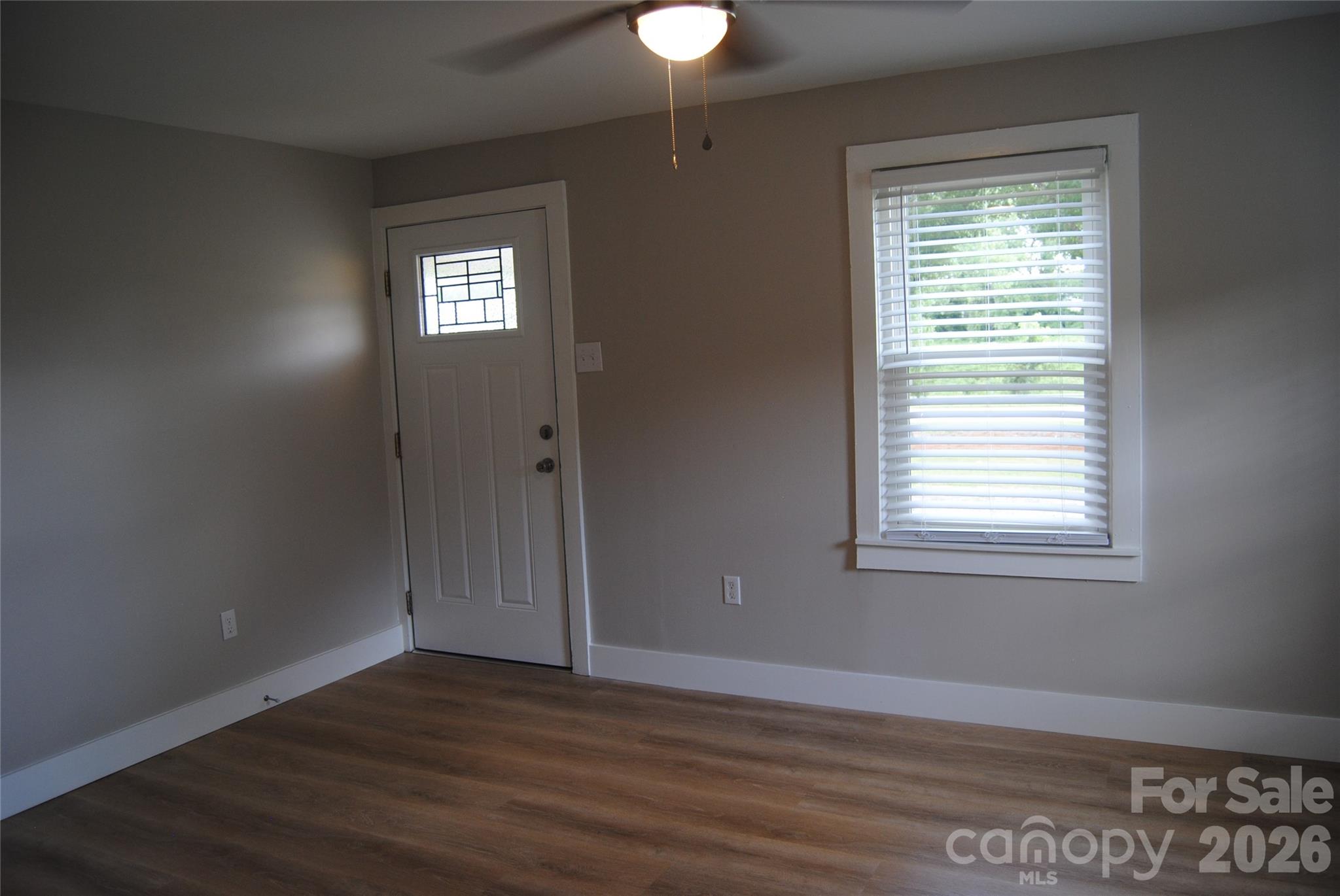 1612 Oakridge Meadows Court Property Photo 3