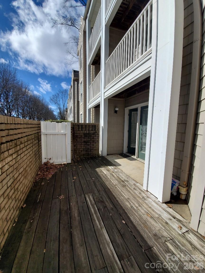 230 S Cedar Street 5 Property Photo 16
