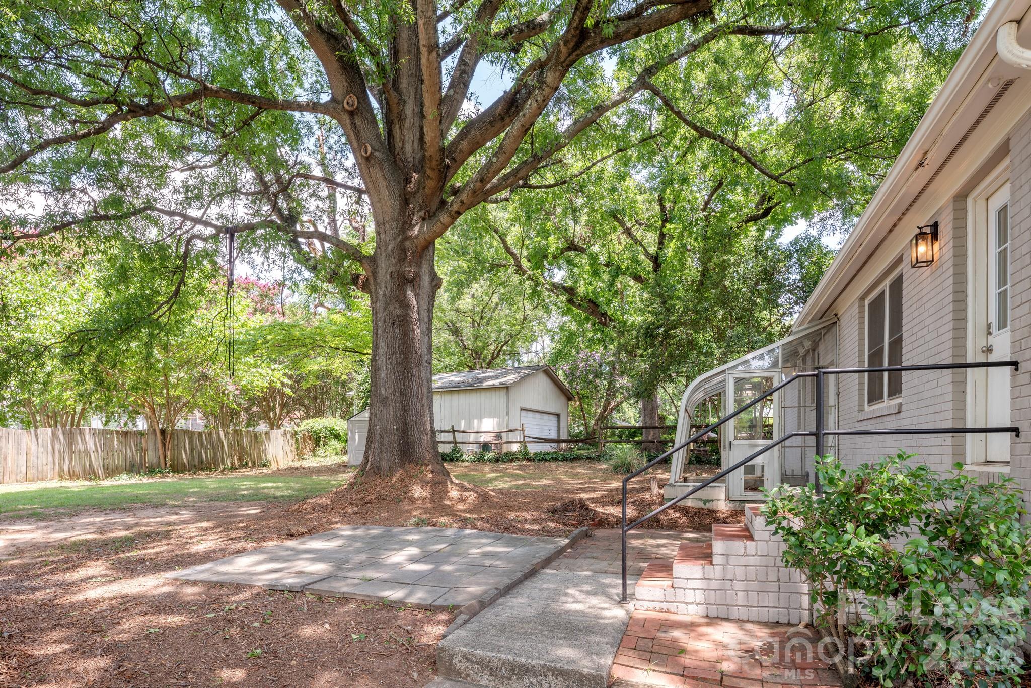 1129 Eastview Drive Property Photo 17