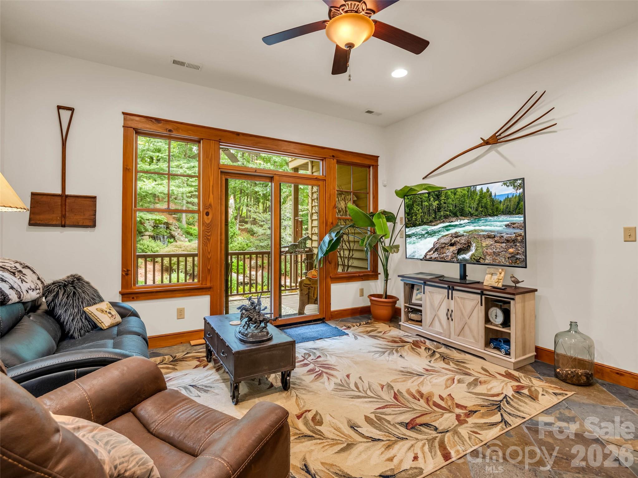 153 Glenn Court Property Photo 35