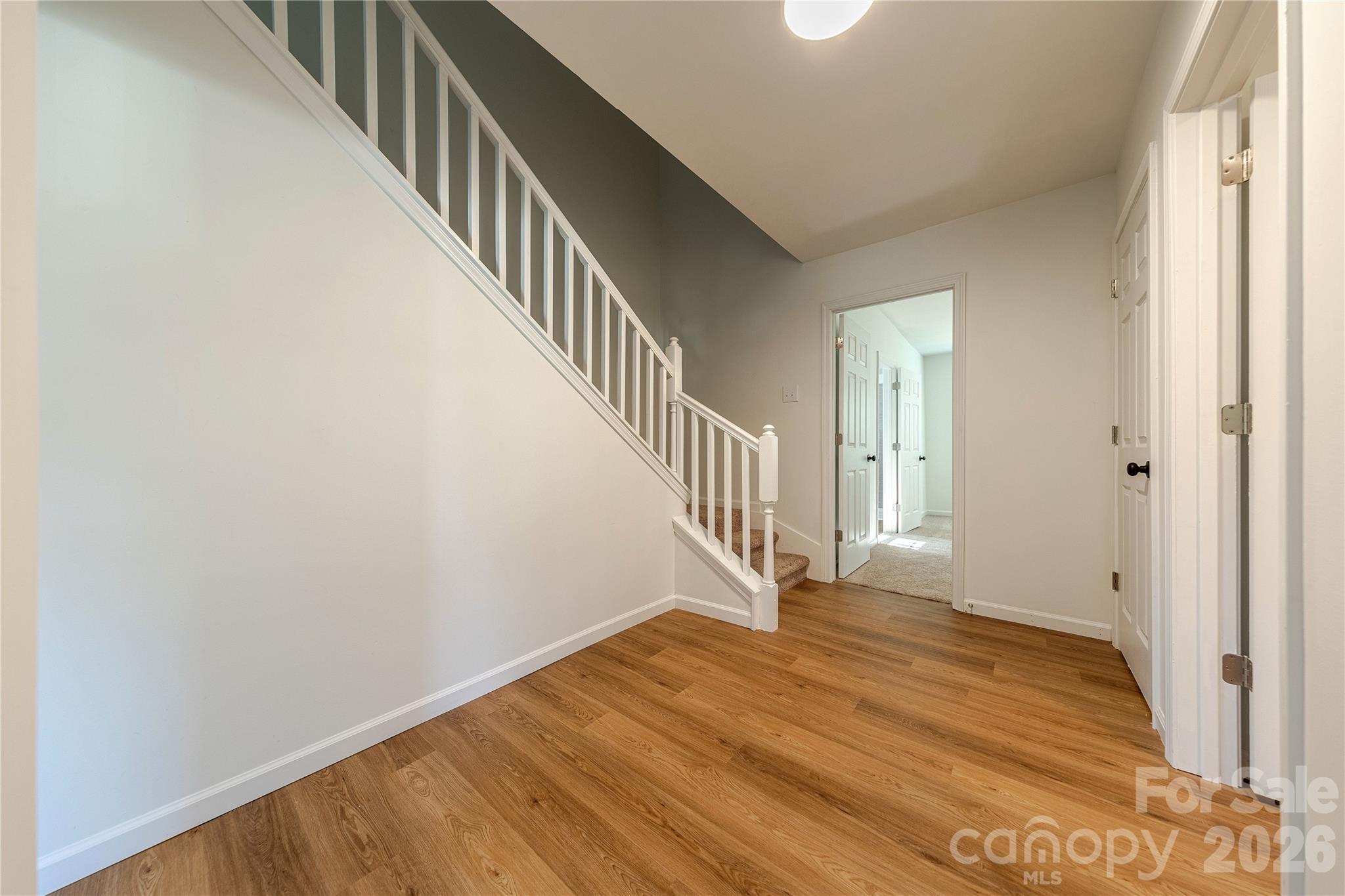 214 E Washington Avenue Property Photo 14