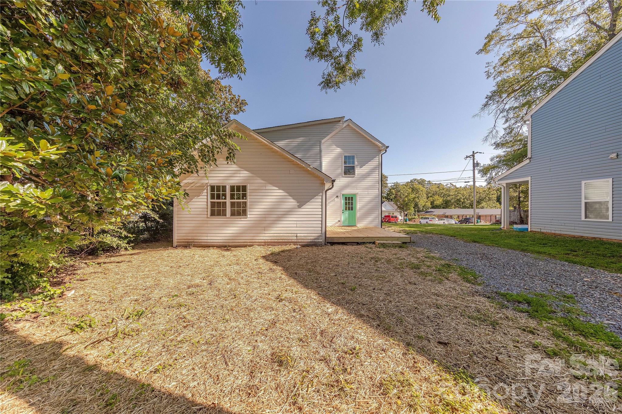 214 E Washington Avenue Property Photo 37