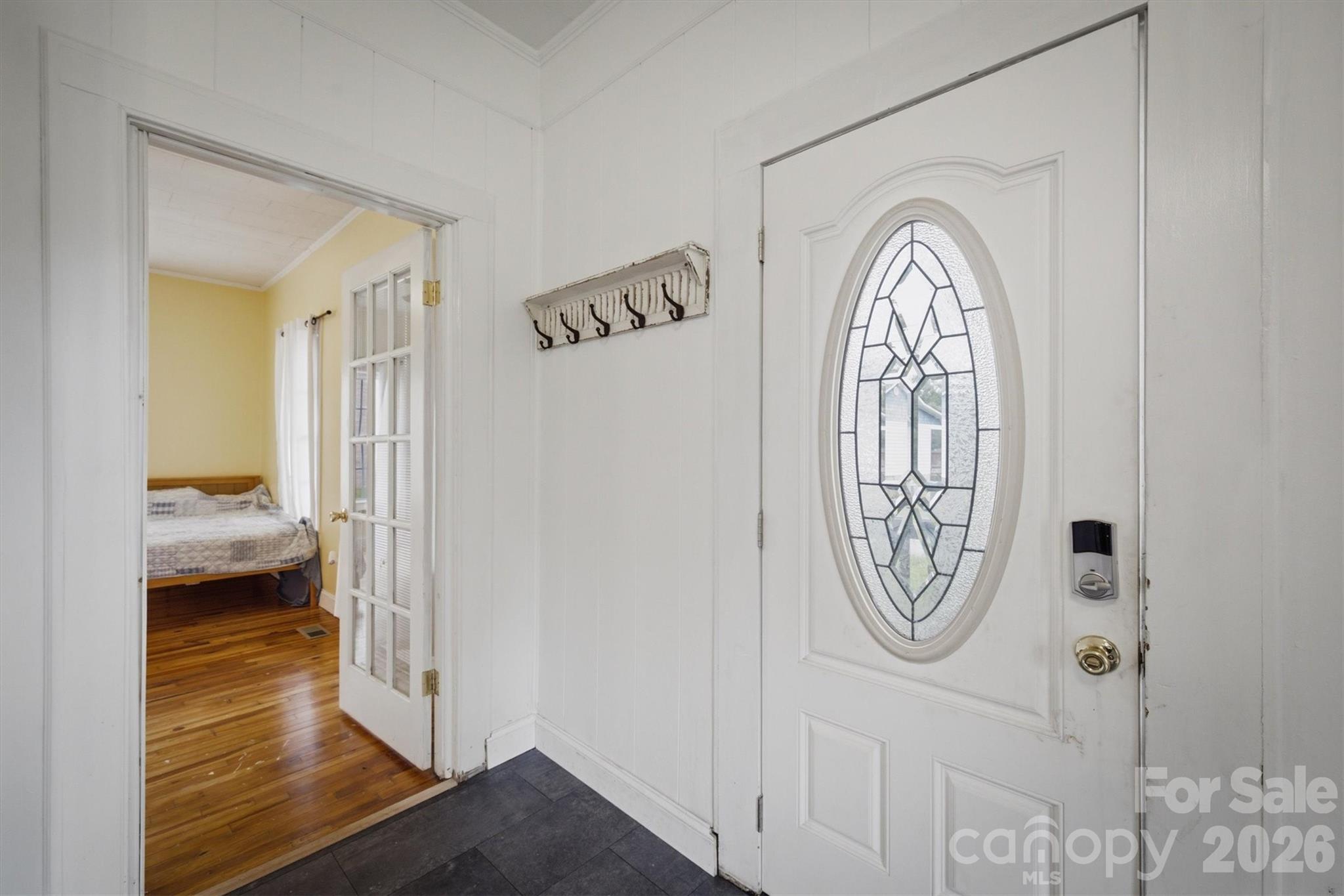 302 Catawba Avenue Property Photo 5
