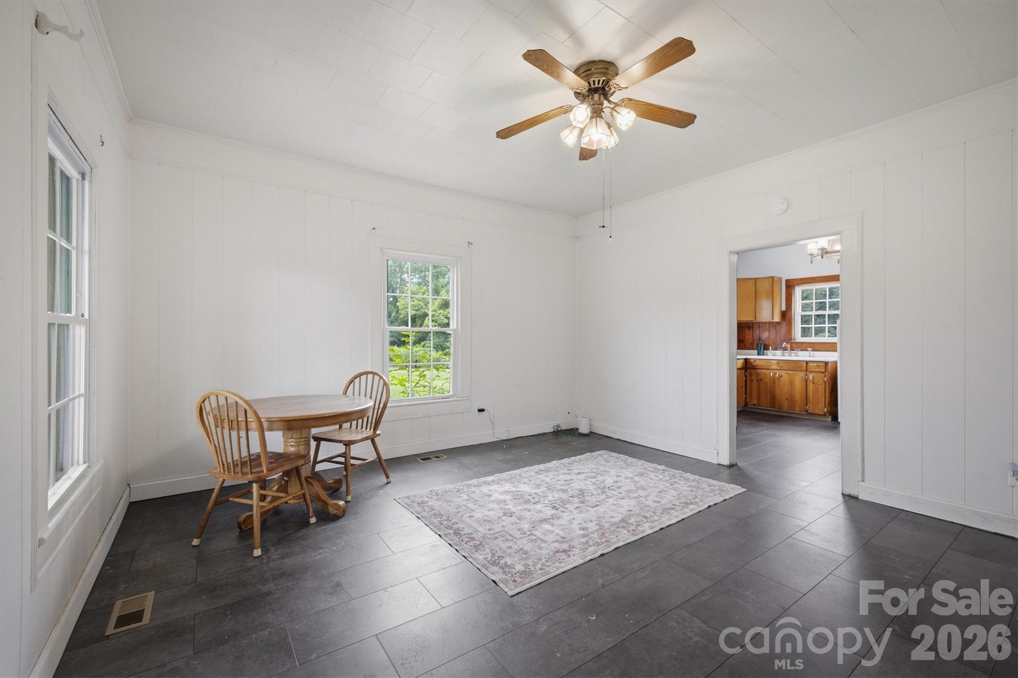 302 Catawba Avenue Property Photo 7