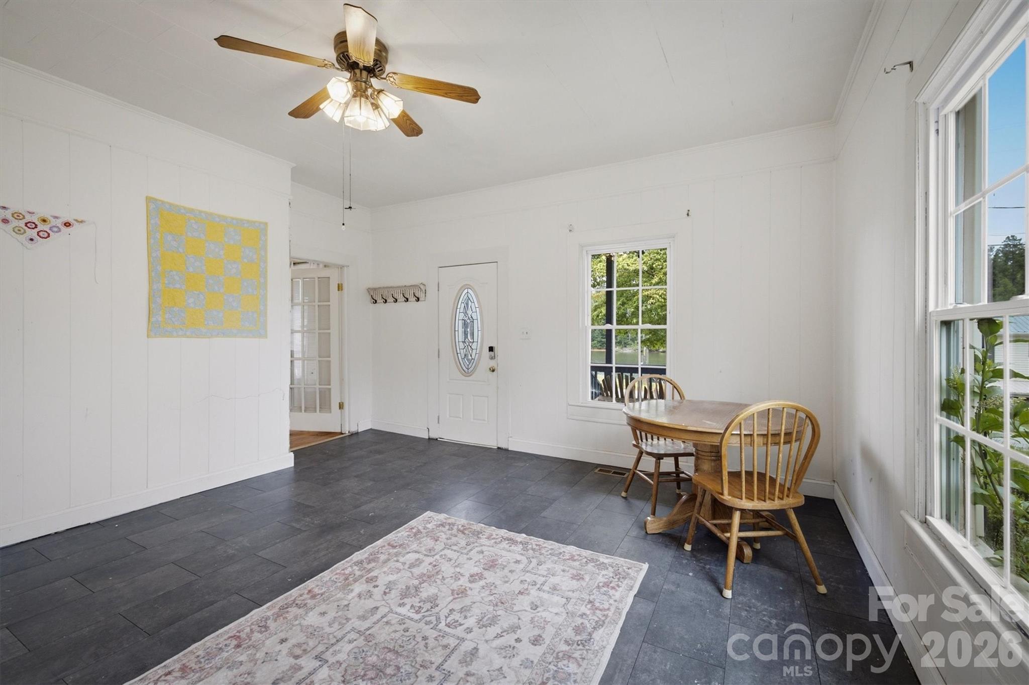 302 Catawba Avenue Property Photo 8