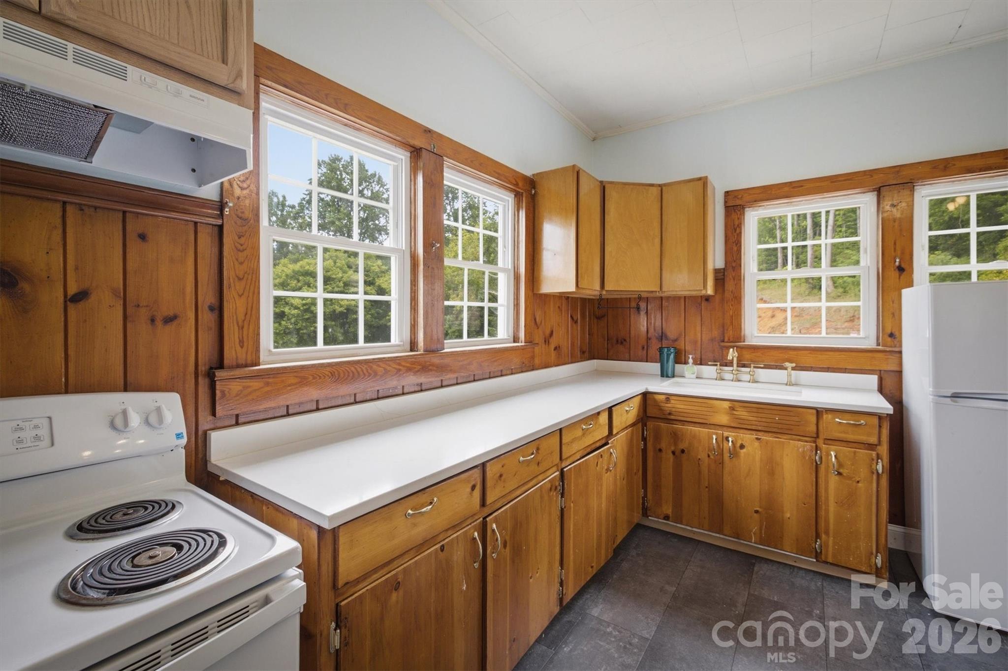 302 Catawba Avenue Property Photo 11