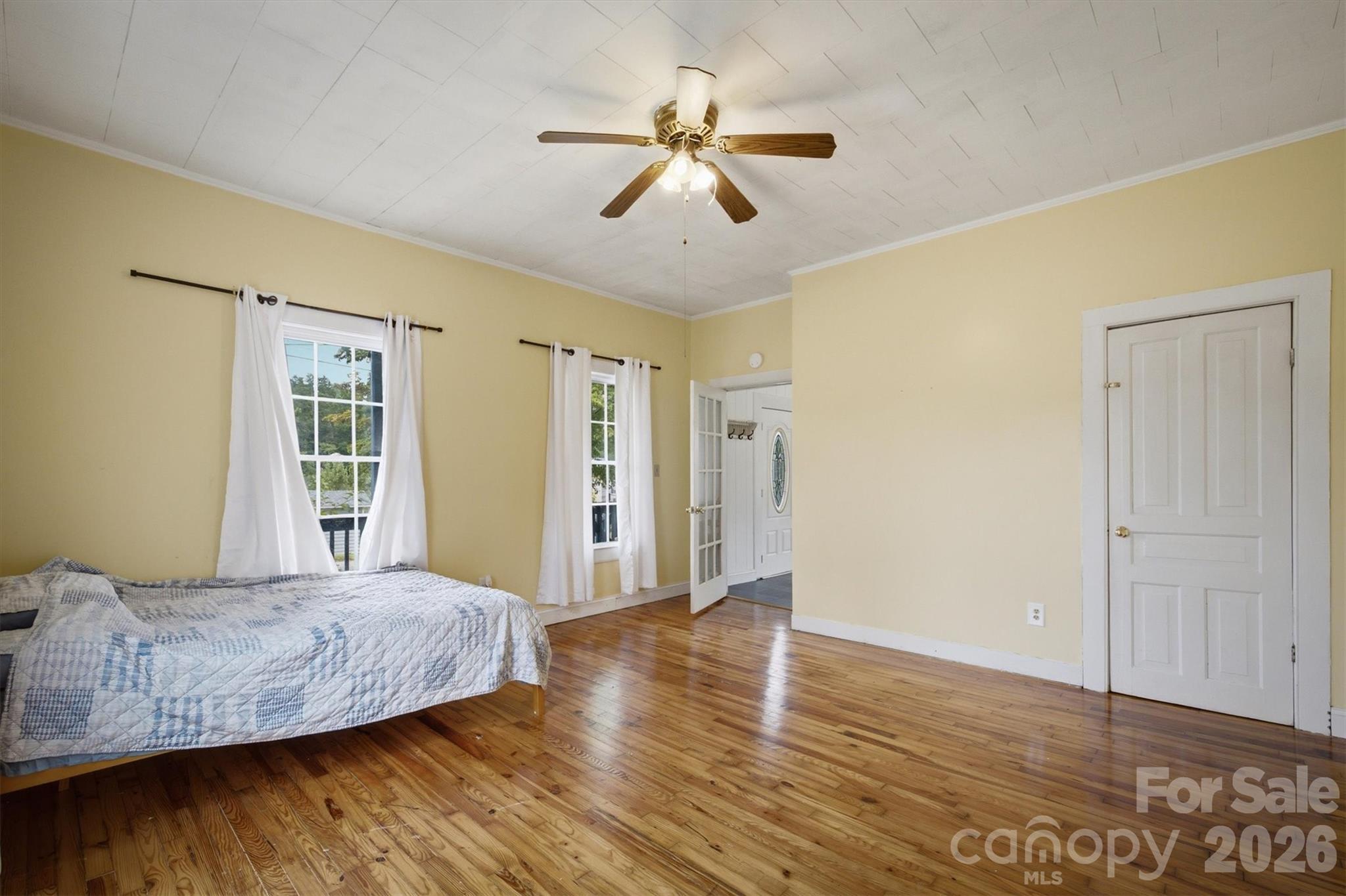 302 Catawba Avenue Property Photo 14