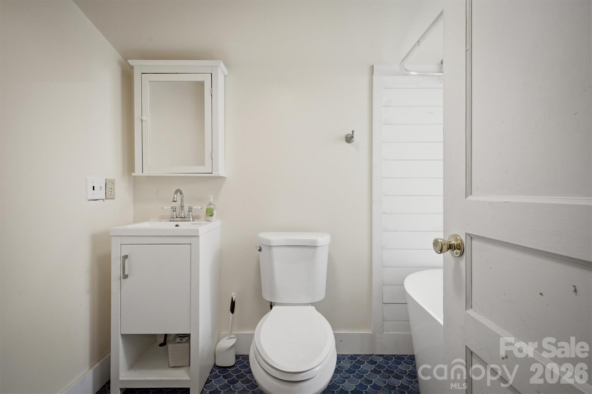 302 Catawba Avenue Property Photo 21