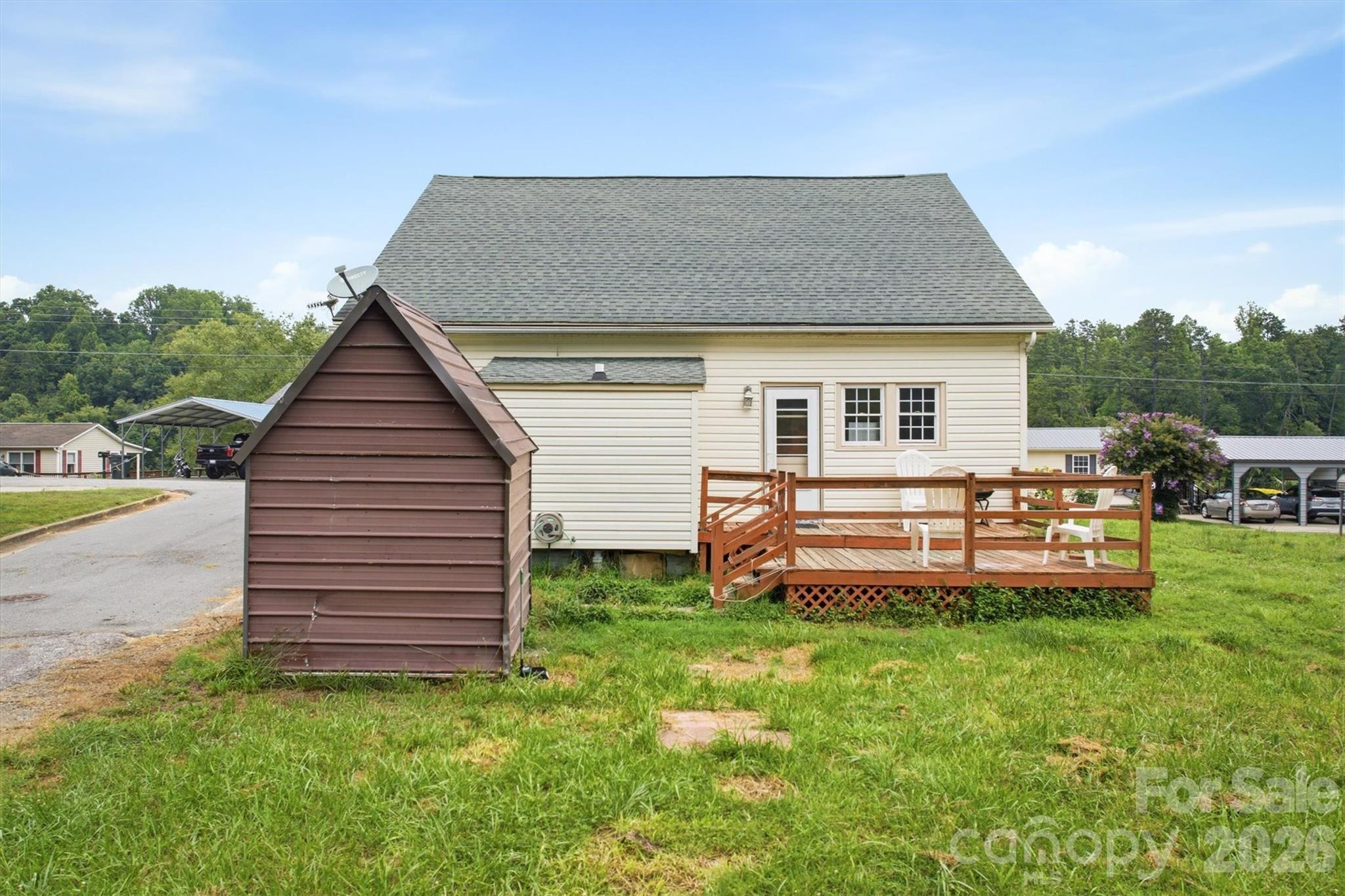 302 Catawba Avenue Property Photo 23