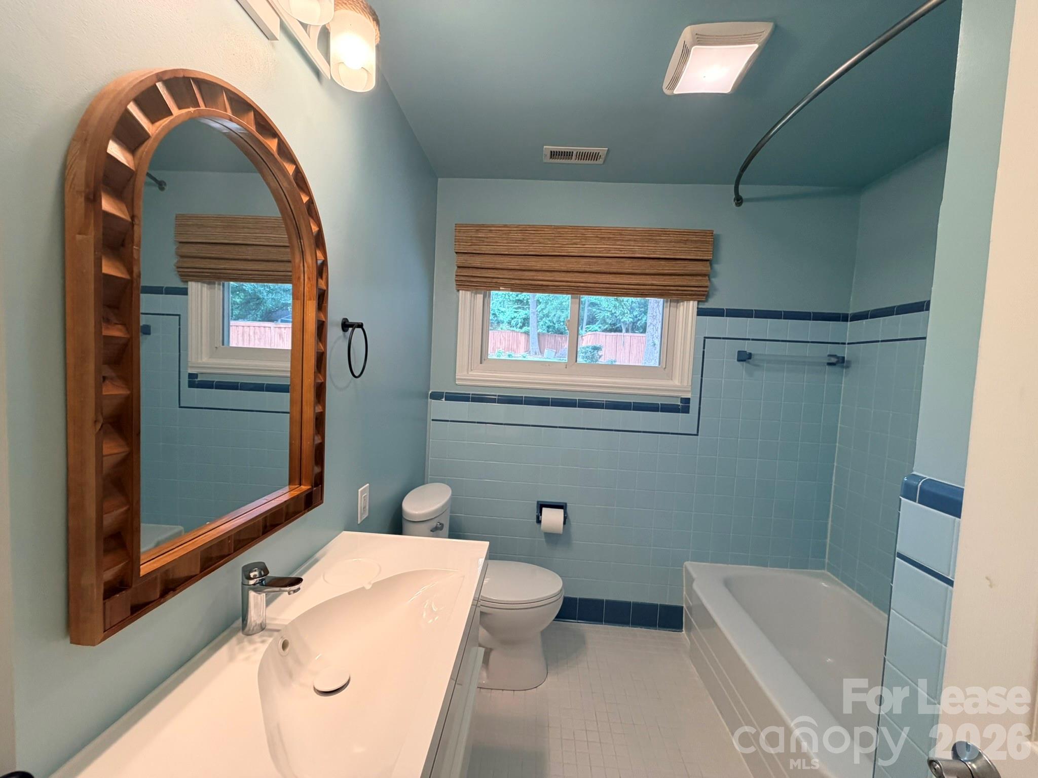 3111 Airlie Street Property Photo 7