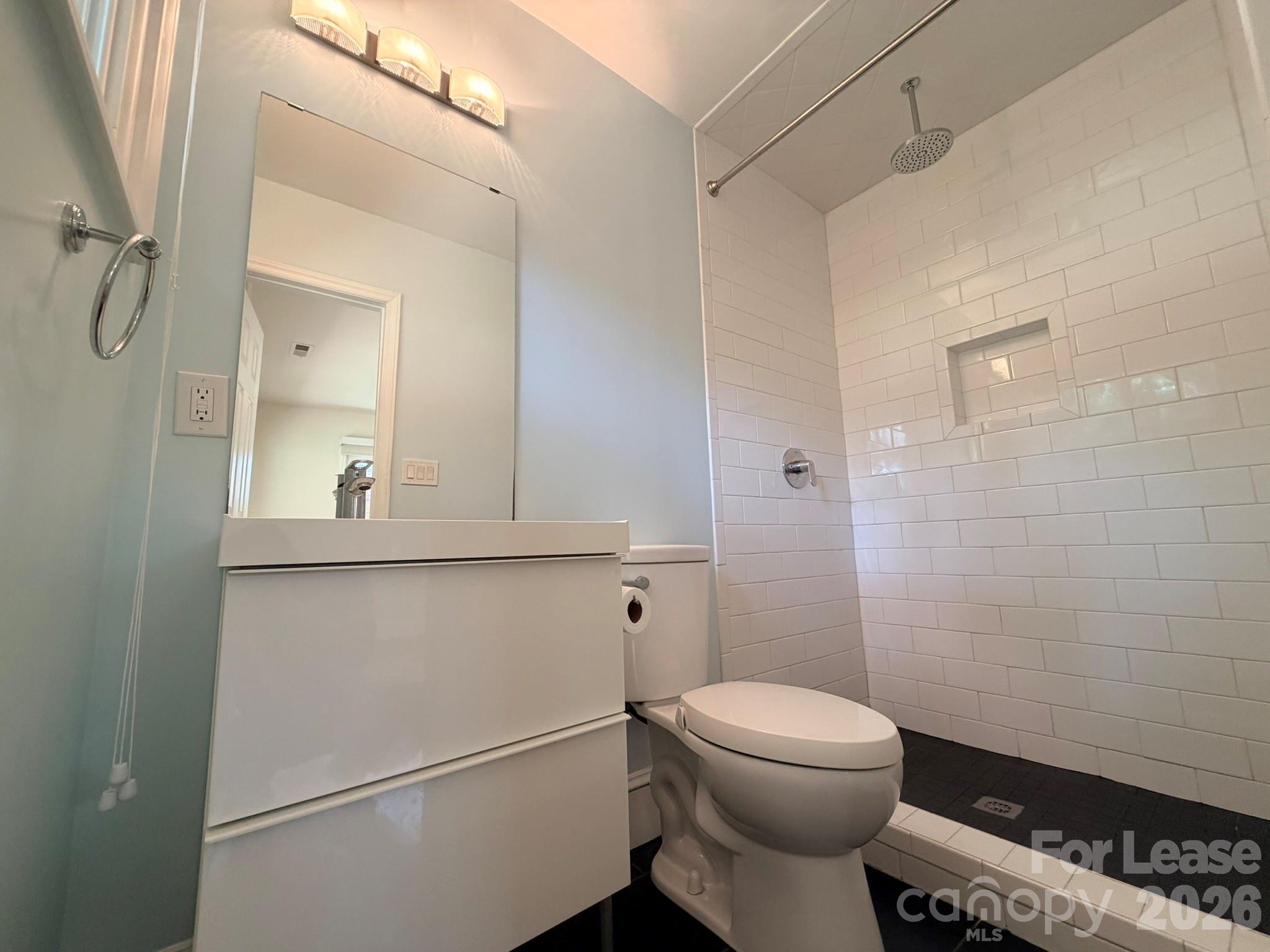 3111 Airlie Street Property Photo 12