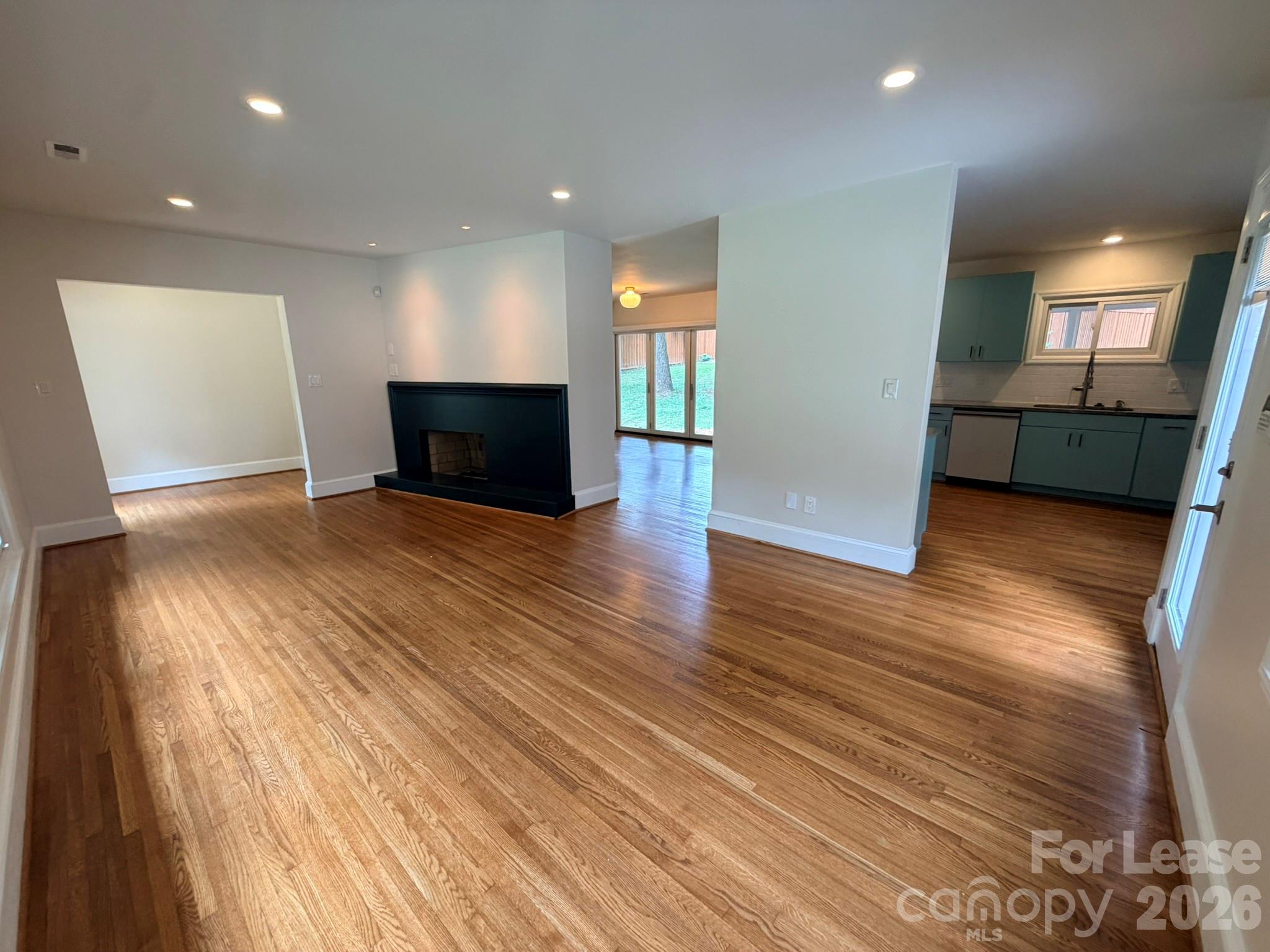 3111 Airlie Street Property Photo 19
