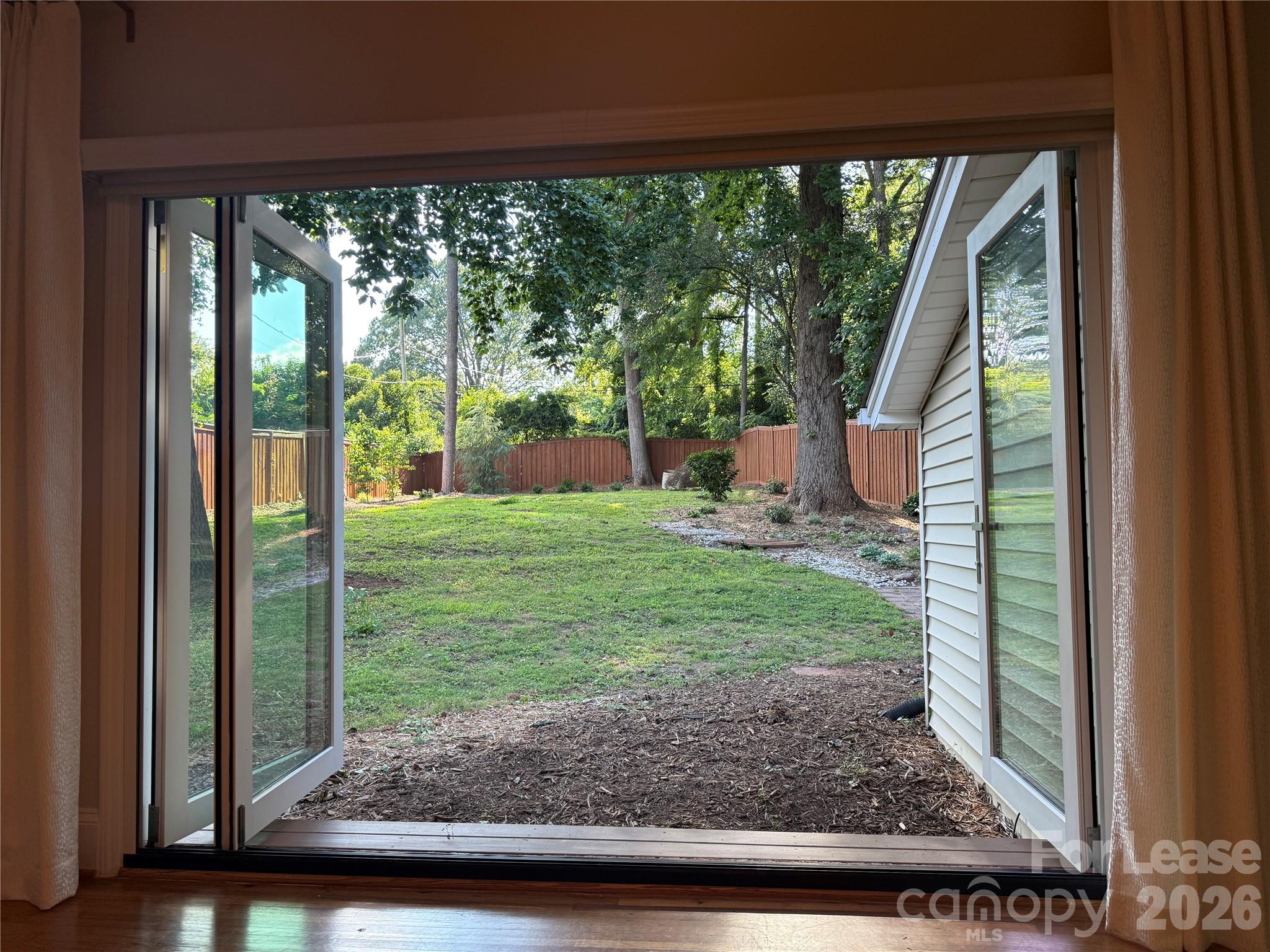 3111 Airlie Street Property Photo 25