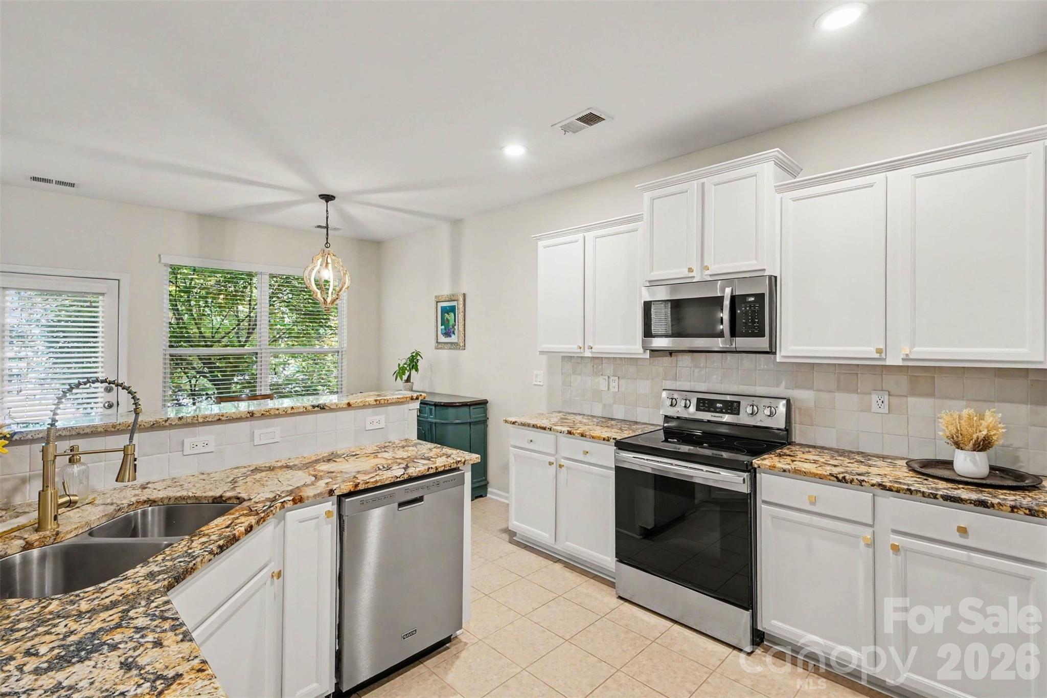 3324 Brackhill Street Property Photo 12