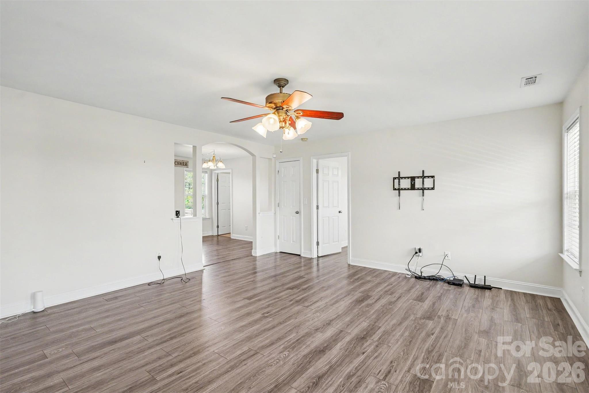 5312 Willow Run Drive Property Photo 5