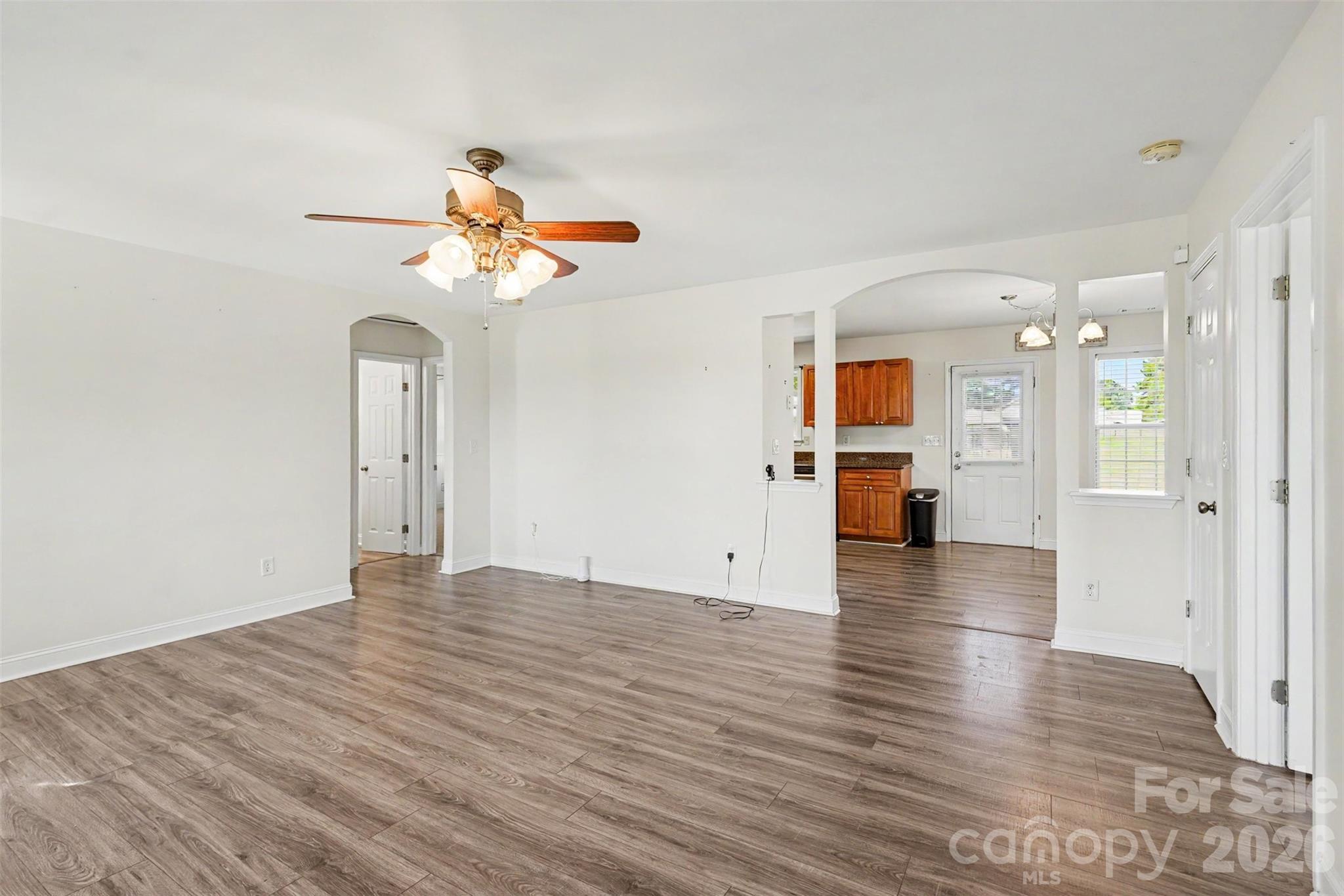5312 Willow Run Drive Property Photo 6