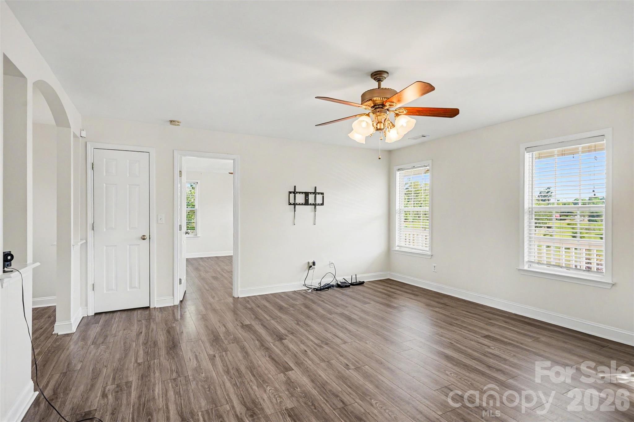 5312 Willow Run Drive Property Photo 7