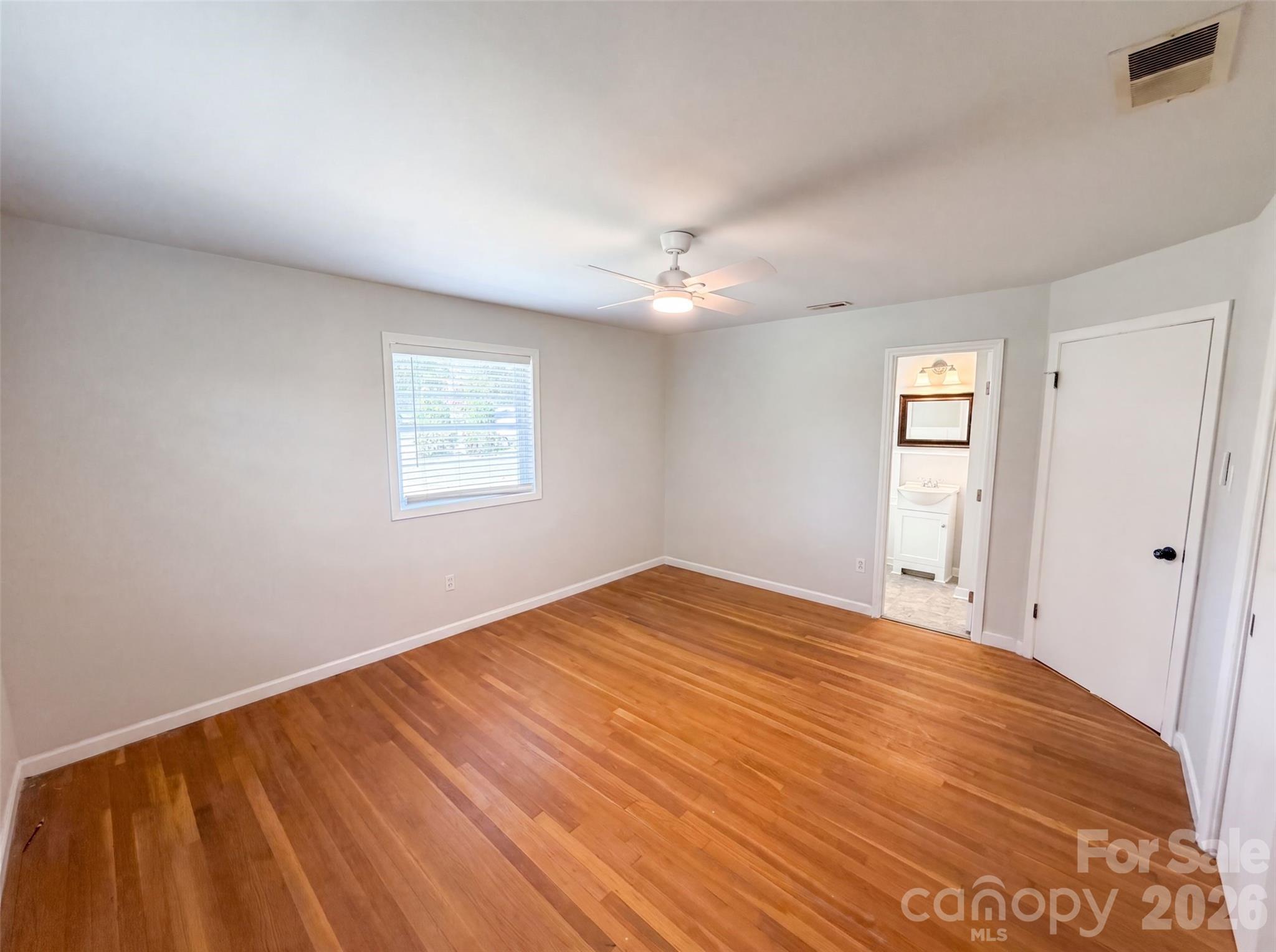 608 E Ryder Avenue Property Photo 9