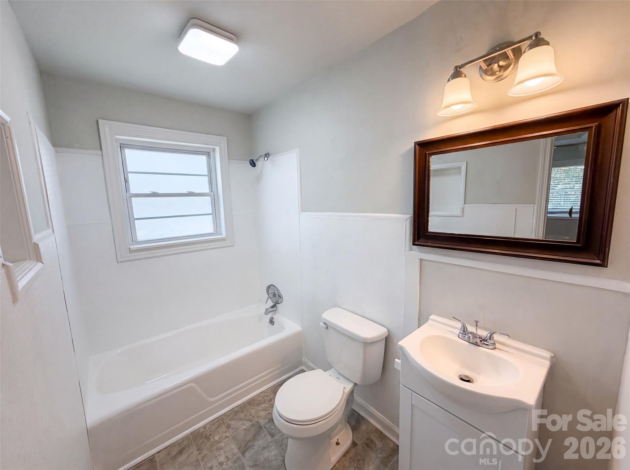 608 E Ryder Avenue Property Photo 10