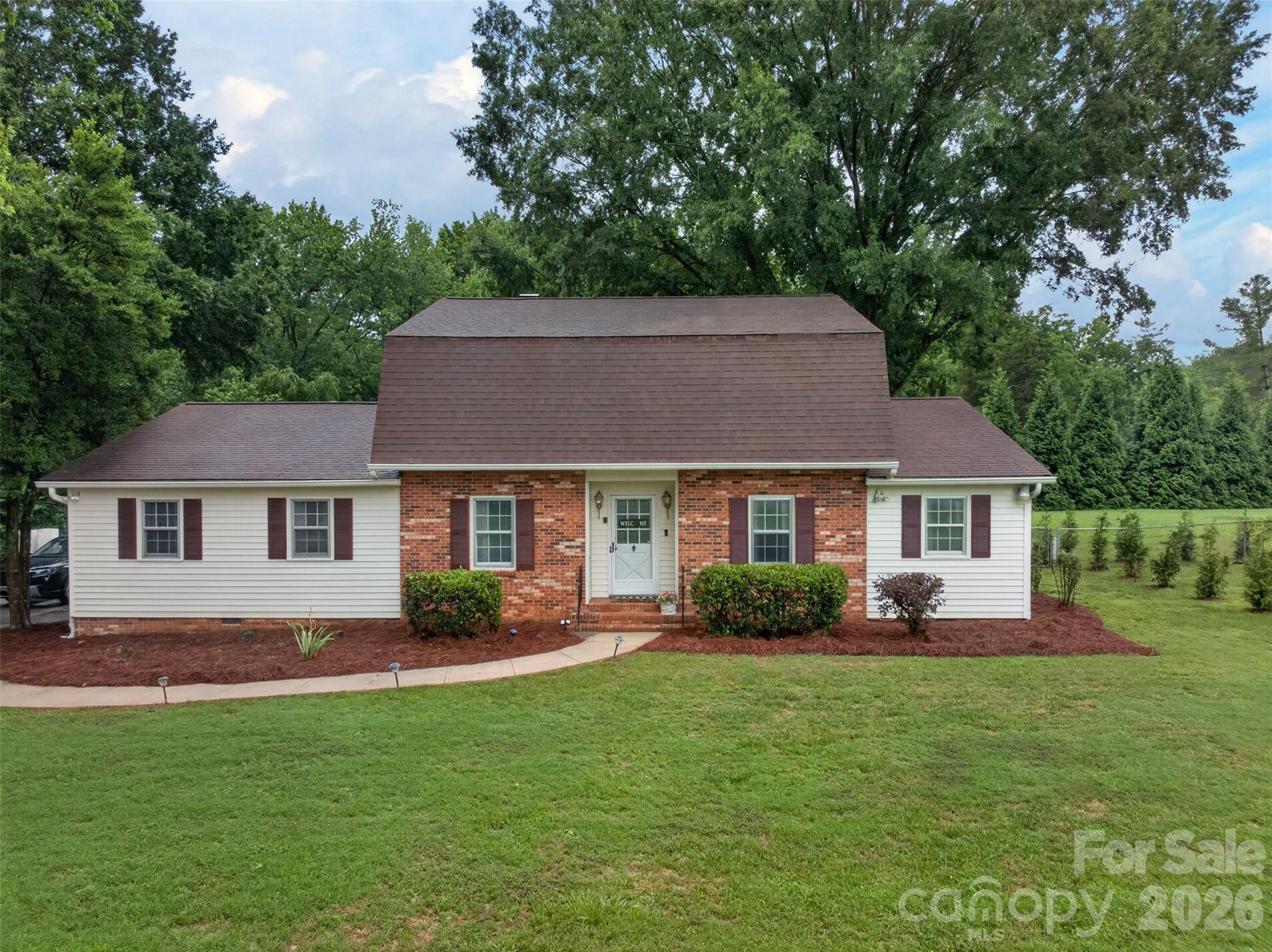 140 Raintree Road Property Photo 1