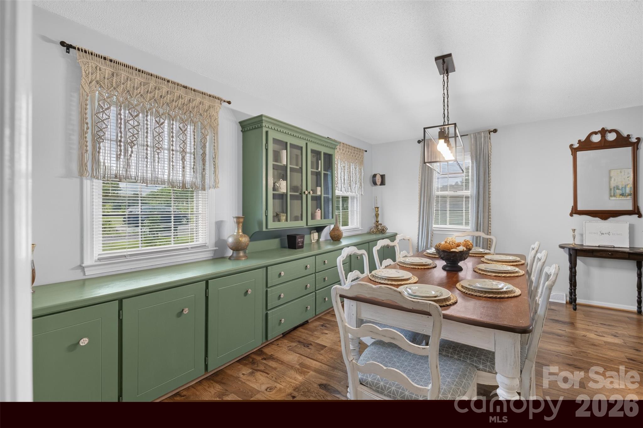 140 Raintree Road Property Photo 4